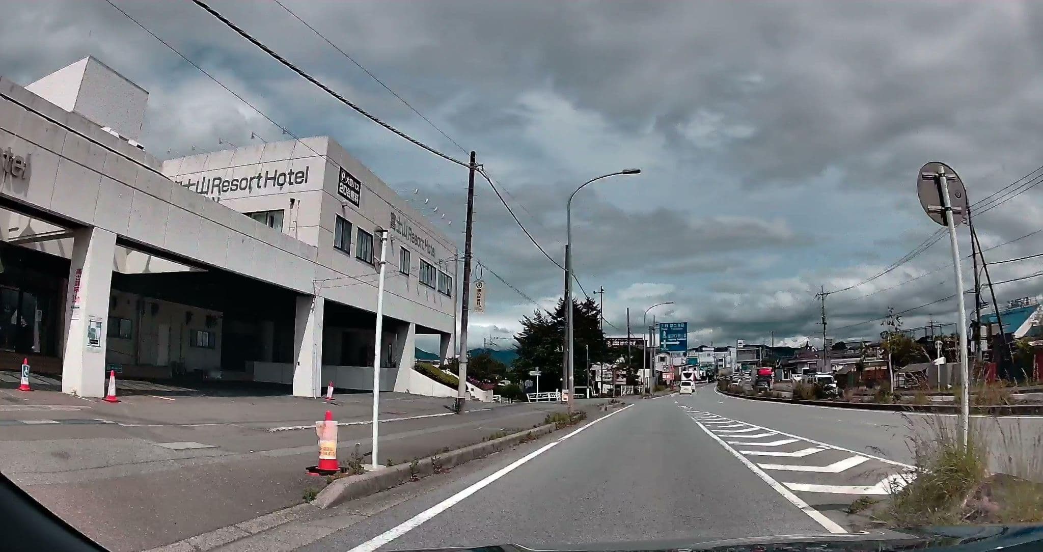 Street view near 富士山リゾートホテル(Fuji Mountain Resort Hotel), Narusawa — © irvinfly (CC BY-SA · Mapillary)