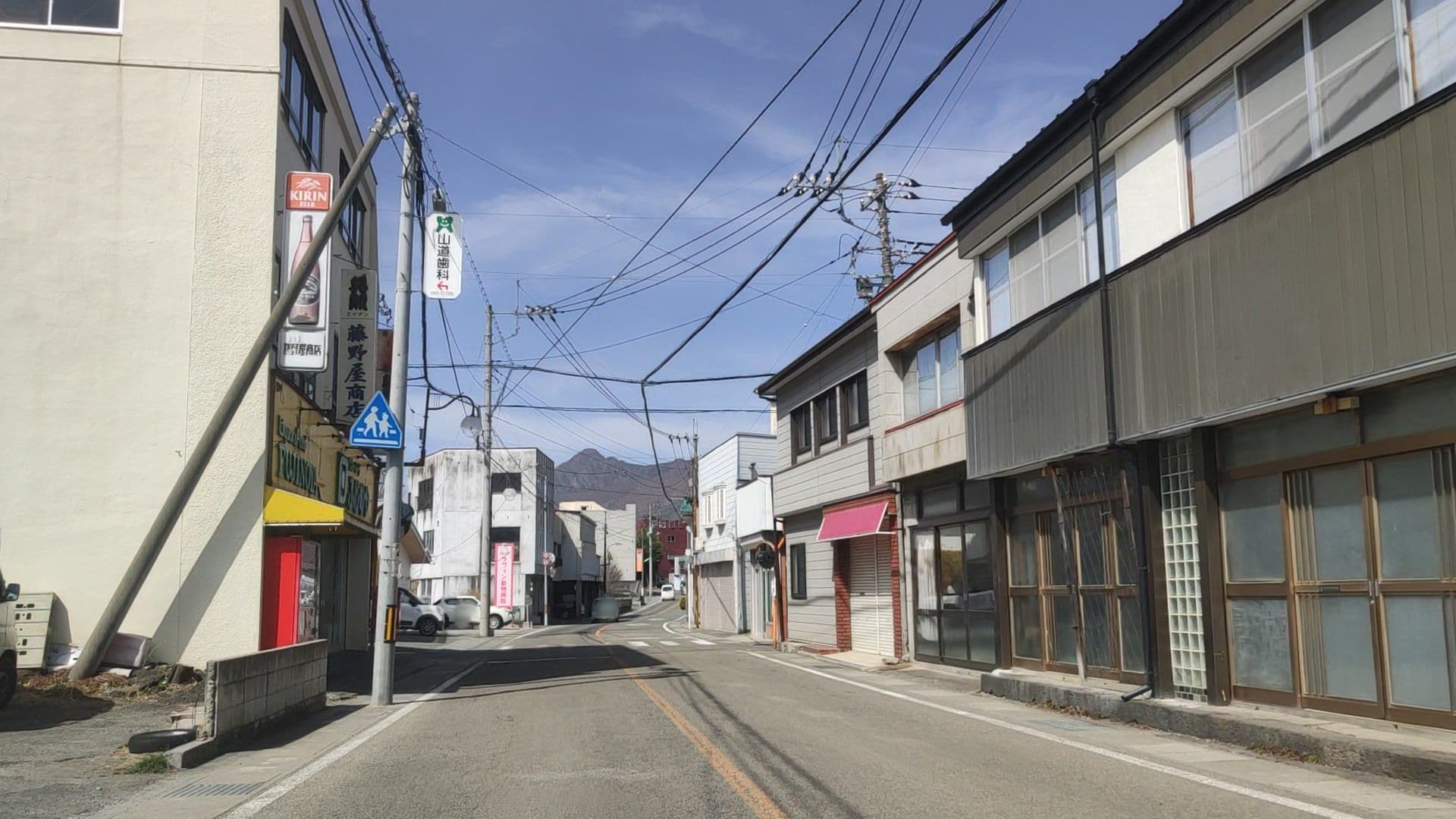 Street view near 藤野屋商店, Narusawa — © drivephotograph (CC BY-SA · Mapillary)
