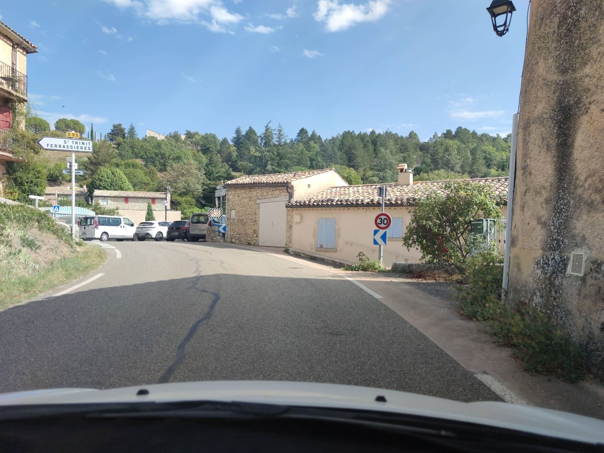 Street view near Relais du Ventoux, Sault — © zimmy (CC BY-SA · Mapillary)
