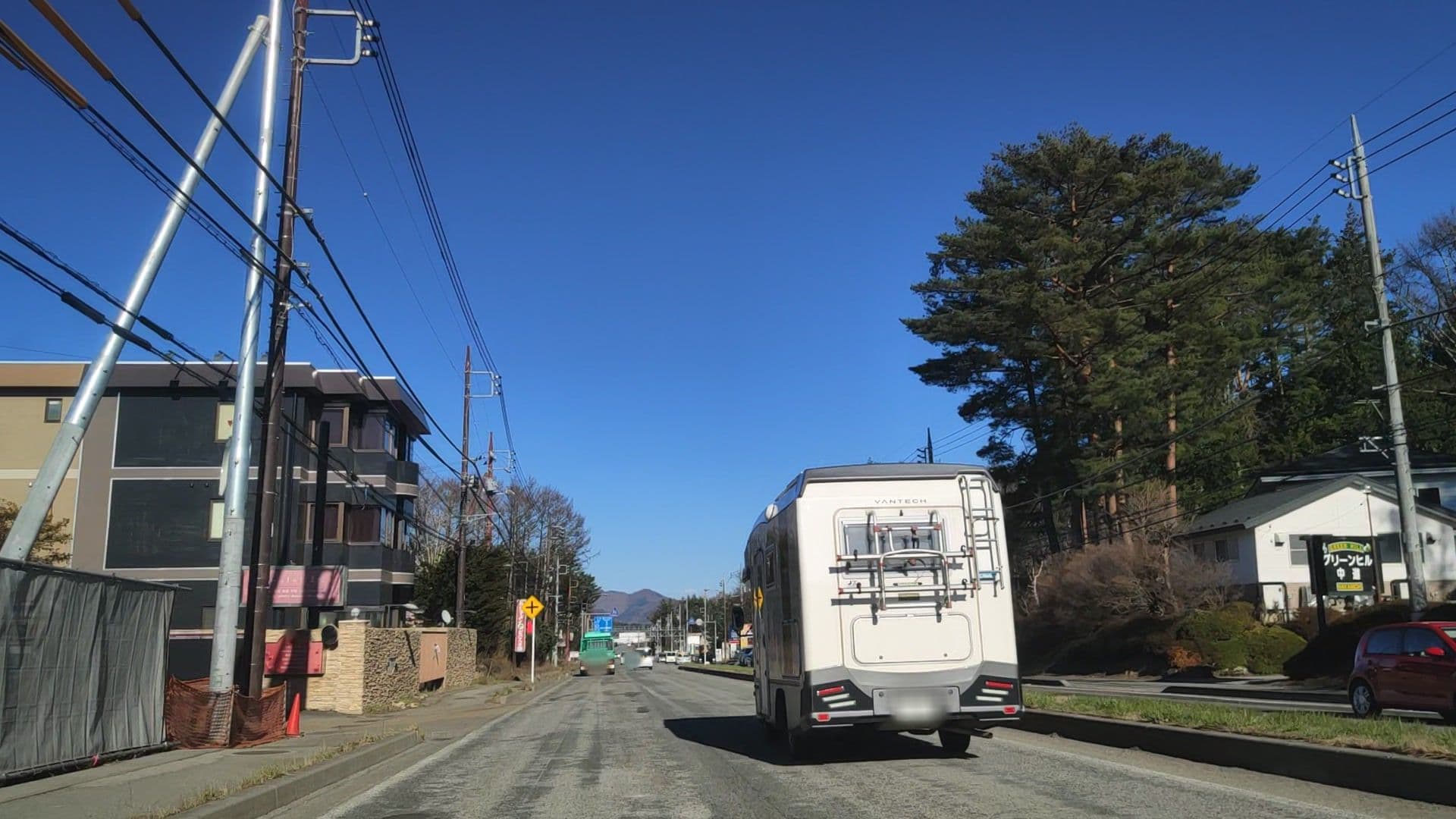 Street view near ホテル・キャロット, Narusawa — © drivephotograph (CC BY-SA · Mapillary)