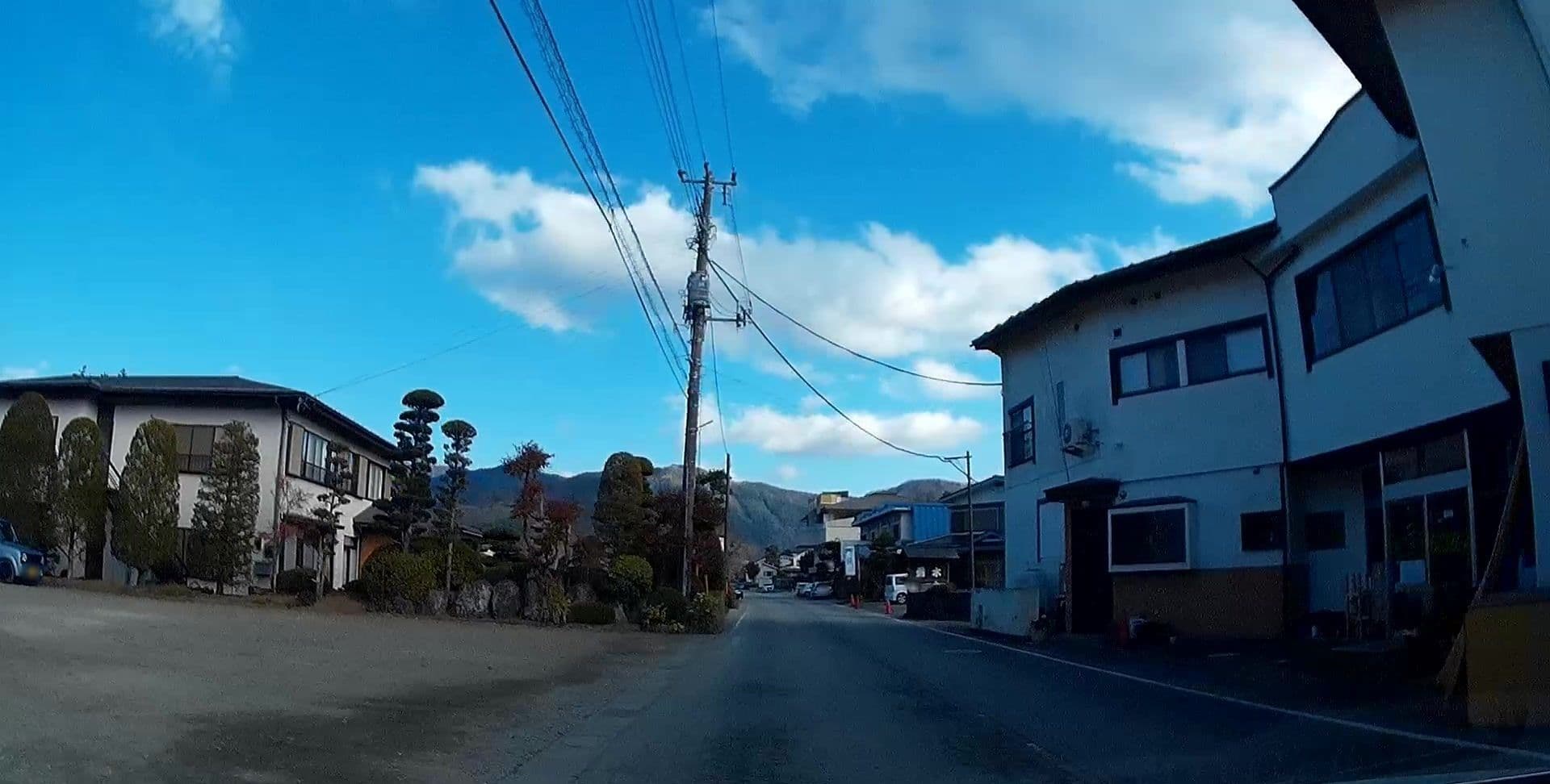 Street view near 湖の家, Narusawa — © caesium (CC BY-SA · Mapillary)