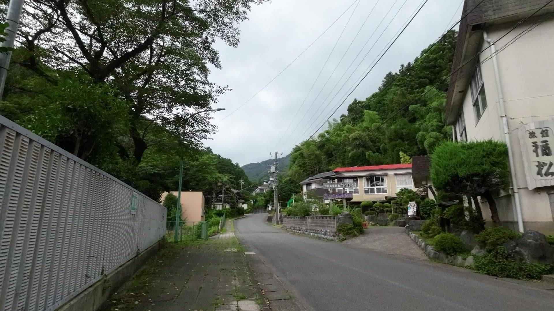 Street view near 七沢温泉旅館福松, Isehara — © drivephotograph (CC BY-SA · Mapillary)
