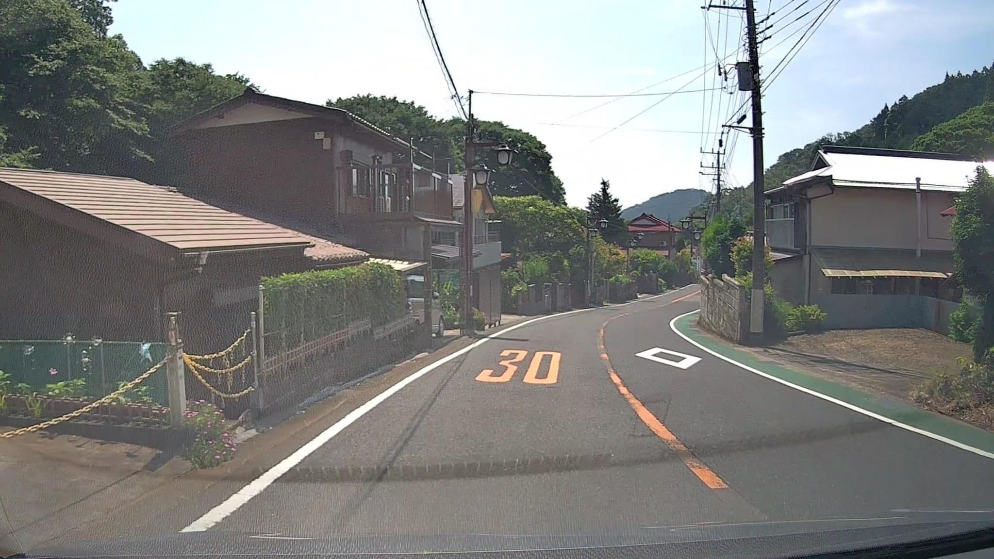Street view near 和田増城旅館, Isehara — © mzaki (CC BY-SA · Mapillary)