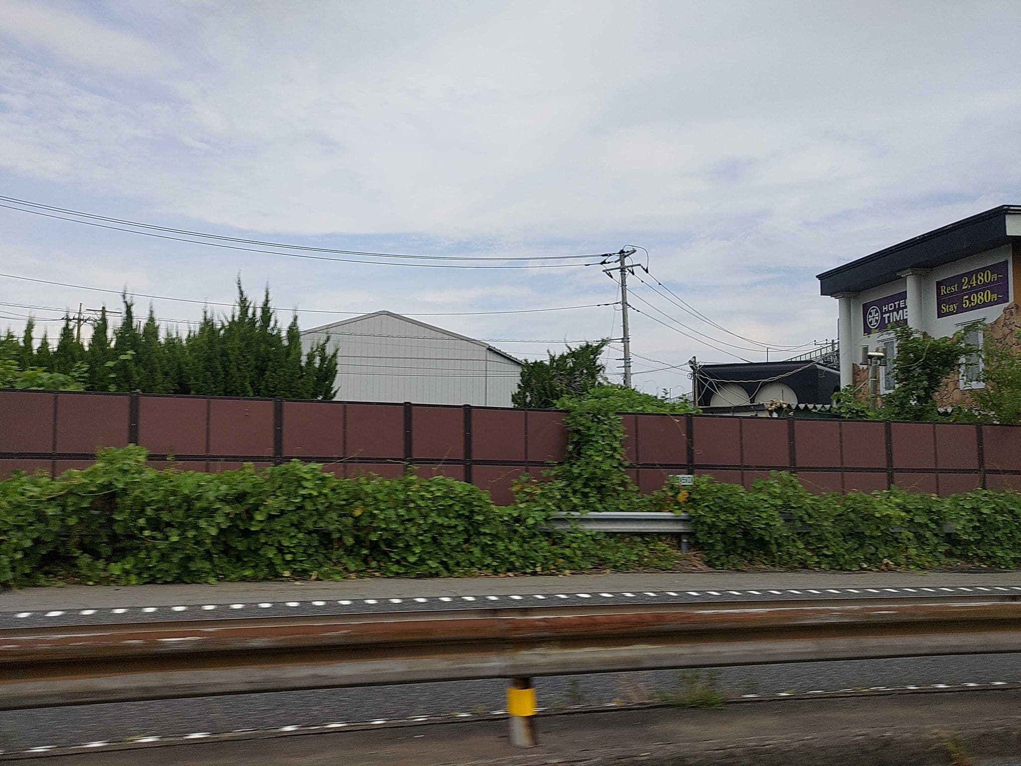 Street view near Hotel Time (タイム), Atsugi — © ChenJJ (CC BY-SA · Mapillary)