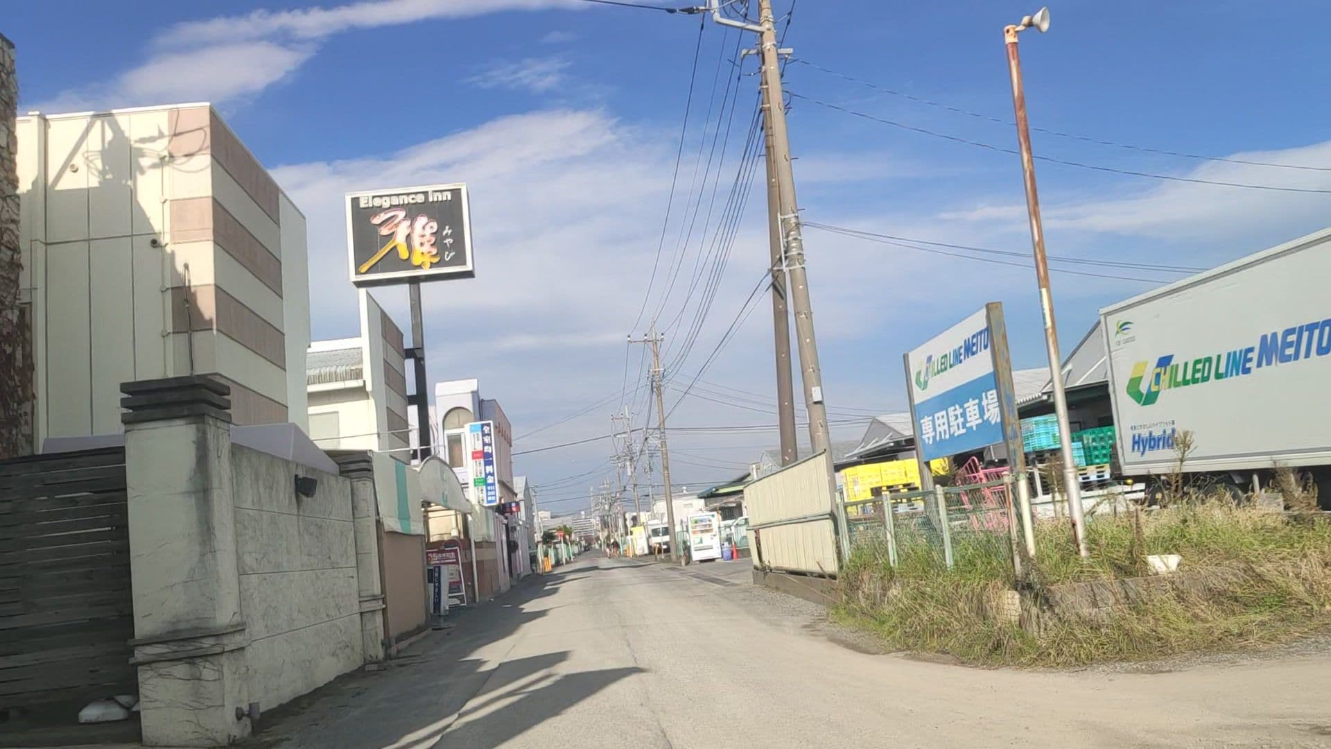 Street view near ホテルゲートバリ (Hotel Gate Bali), Atsugi — © drivephotograph (CC BY-SA · Mapillary)