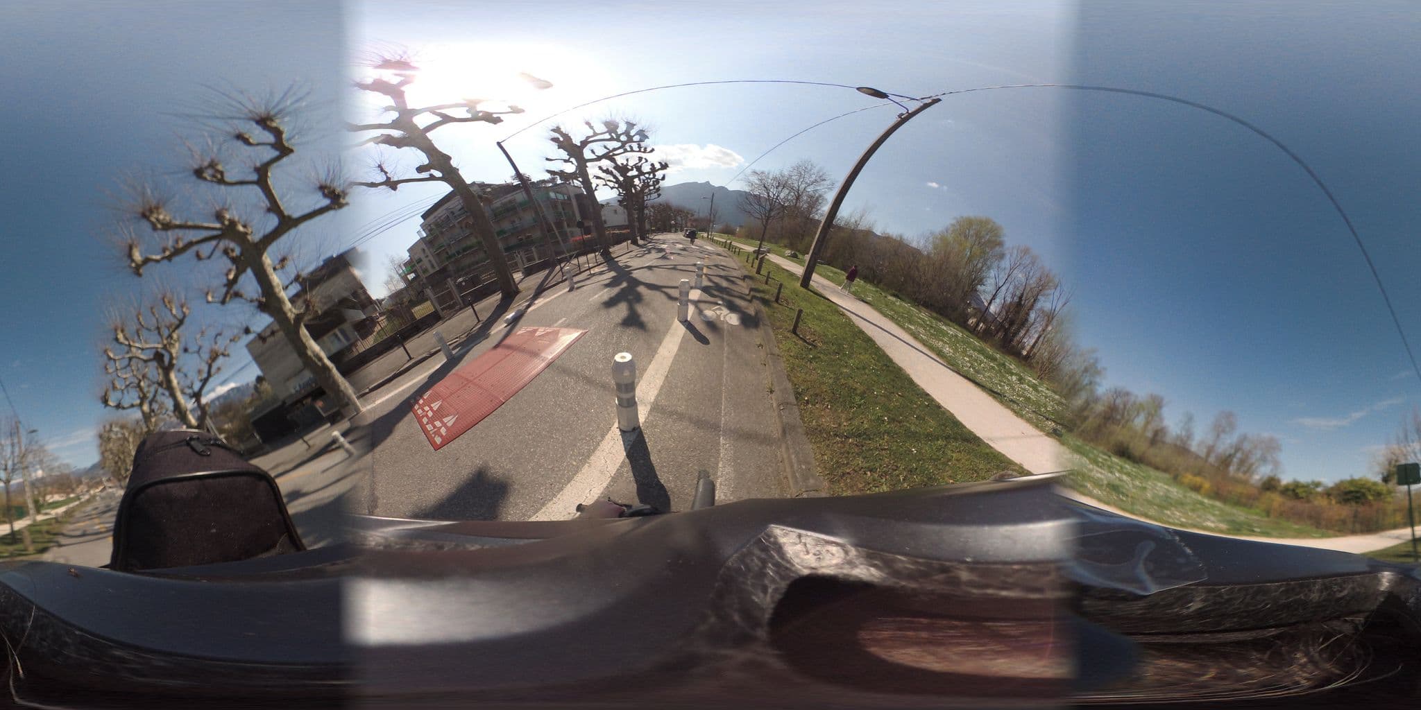 Street view near Azuréa, Aix-les-Bains — © arteragence (CC BY-SA · Mapillary)