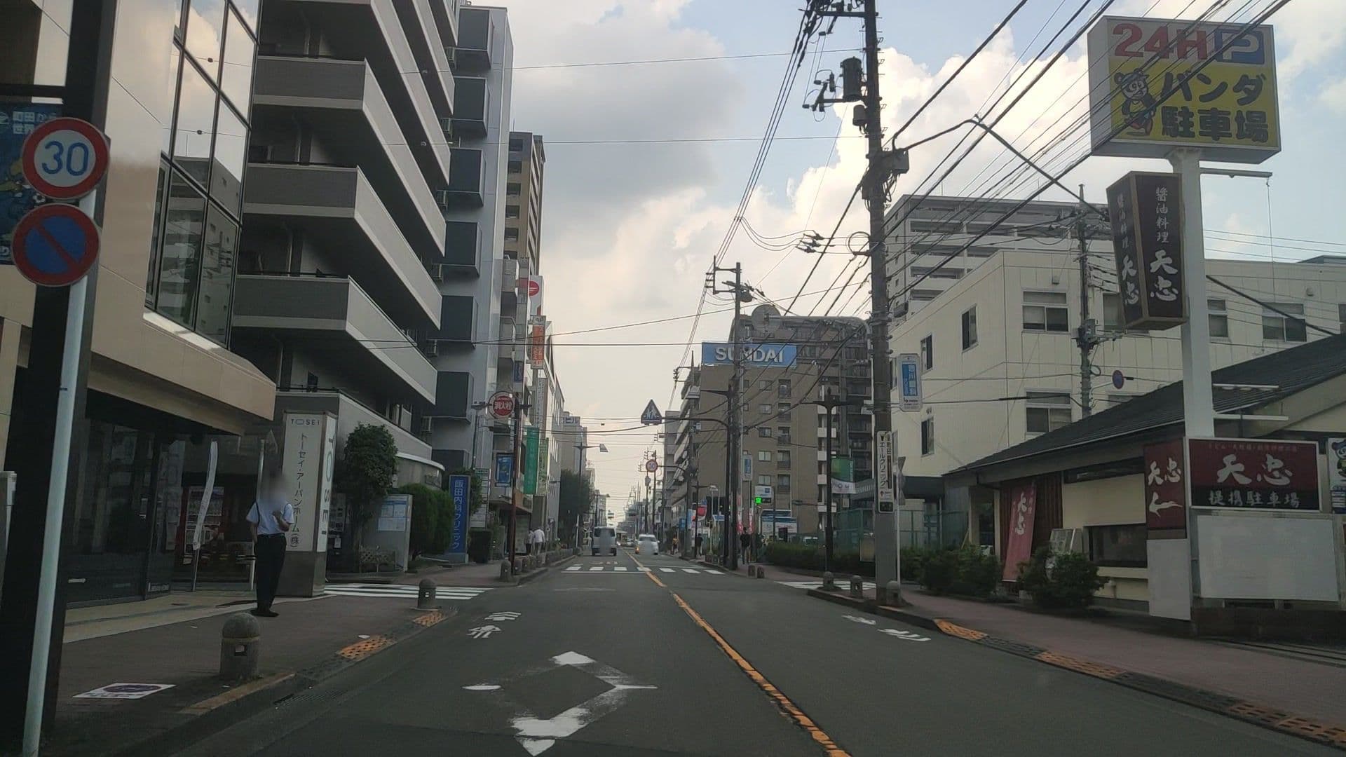 Street view near 東横イン町田駅小田急線東口, Machida — © drivephotograph (CC BY-SA · Mapillary)