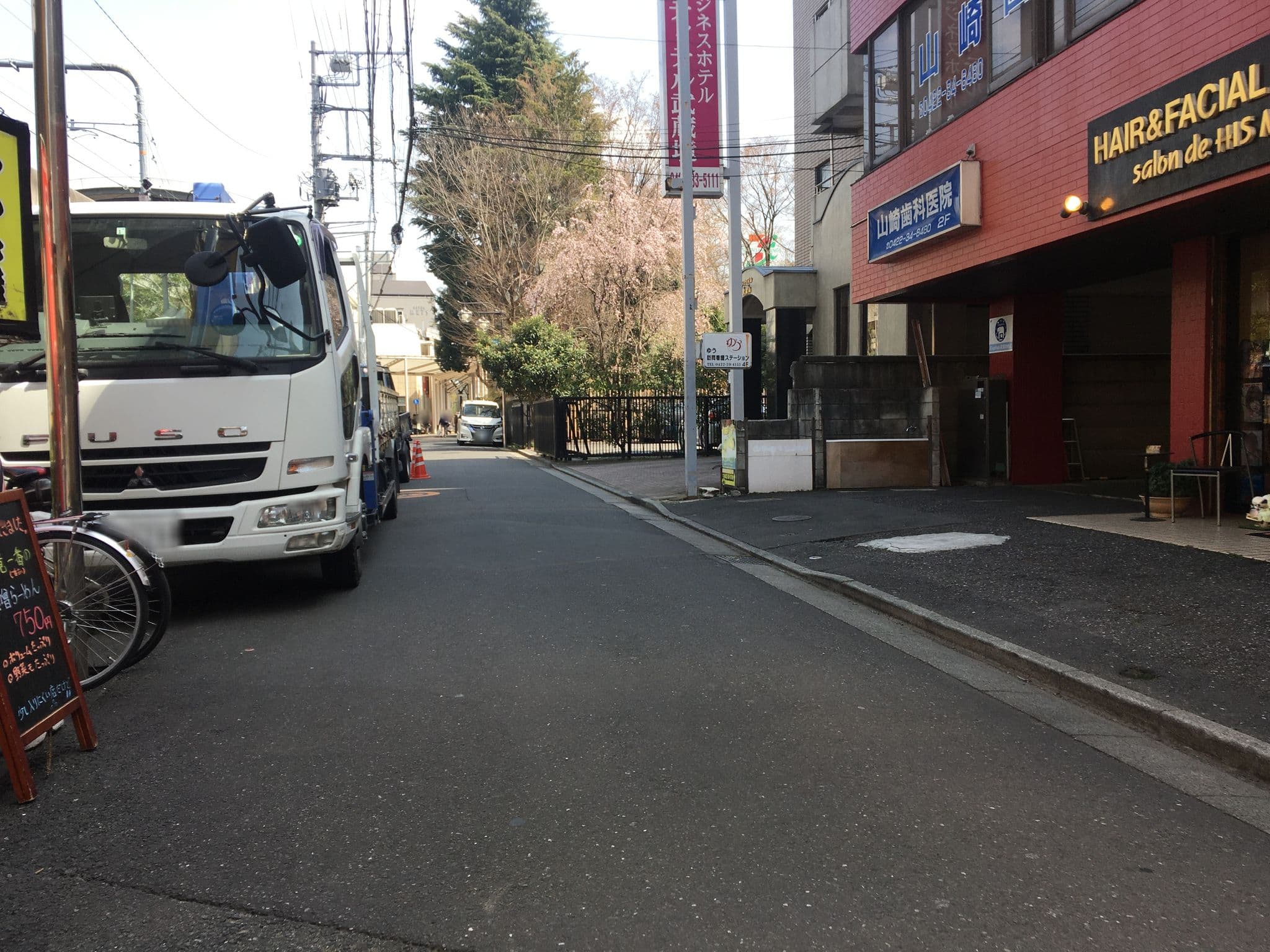 Street view near シティテル武蔵境, Kamirenjaku — © musashino5 (CC BY-SA · Mapillary)