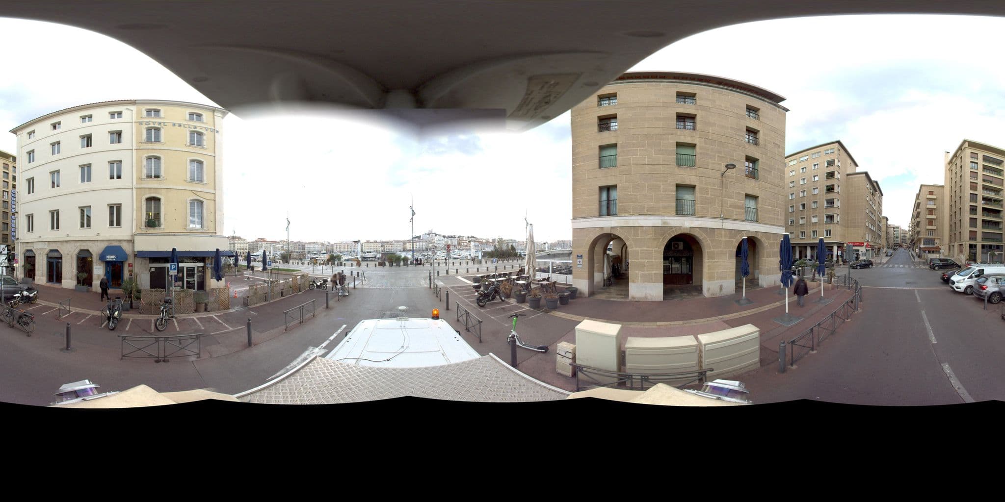Street view near Hôtel Belle-Vue, Marseille 02 — © Suez (CC BY-SA · Mapillary)