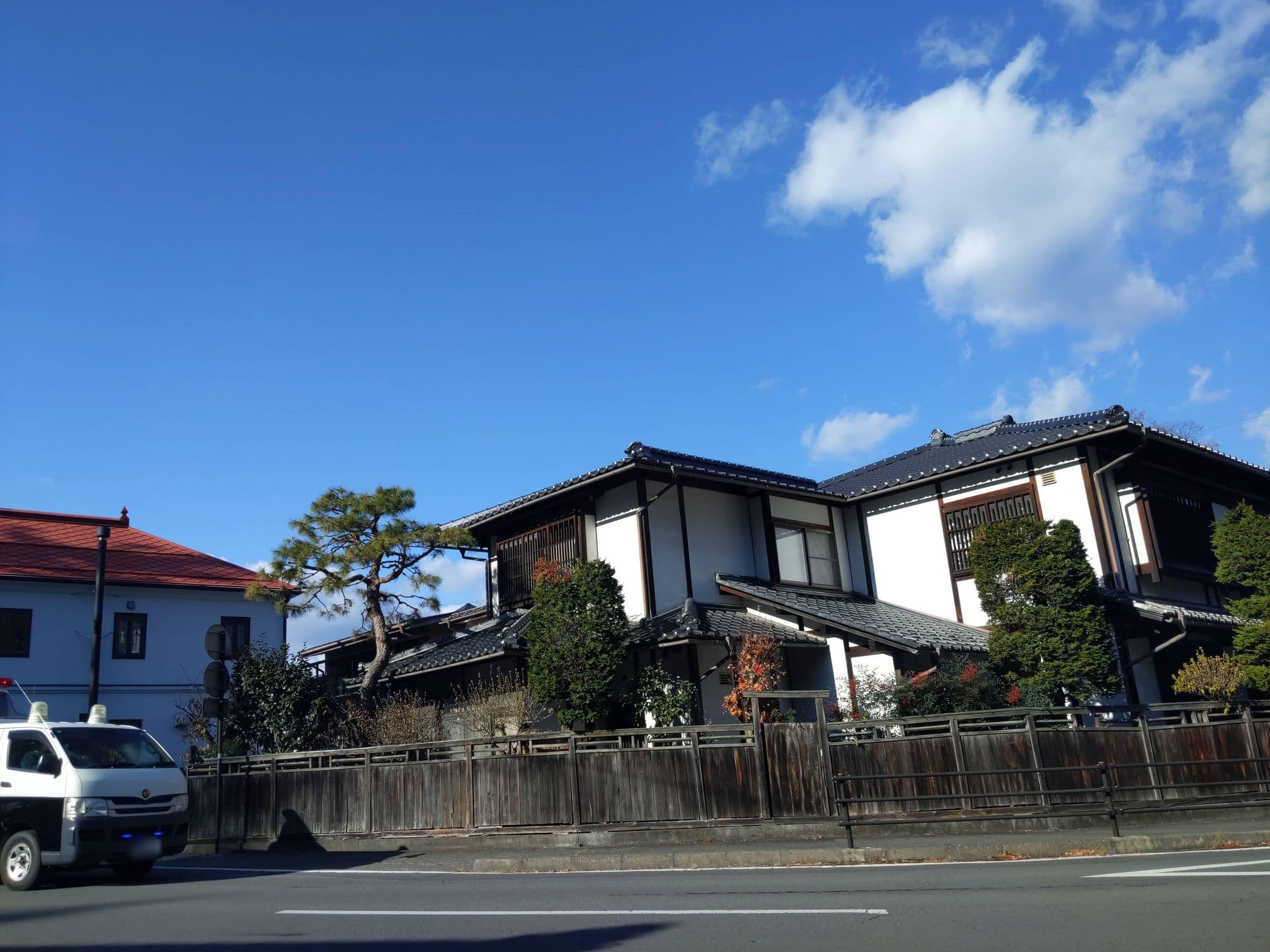 Street view near 桔梗屋, Shimosuwa — © komoronokaze (CC BY-SA · Mapillary)