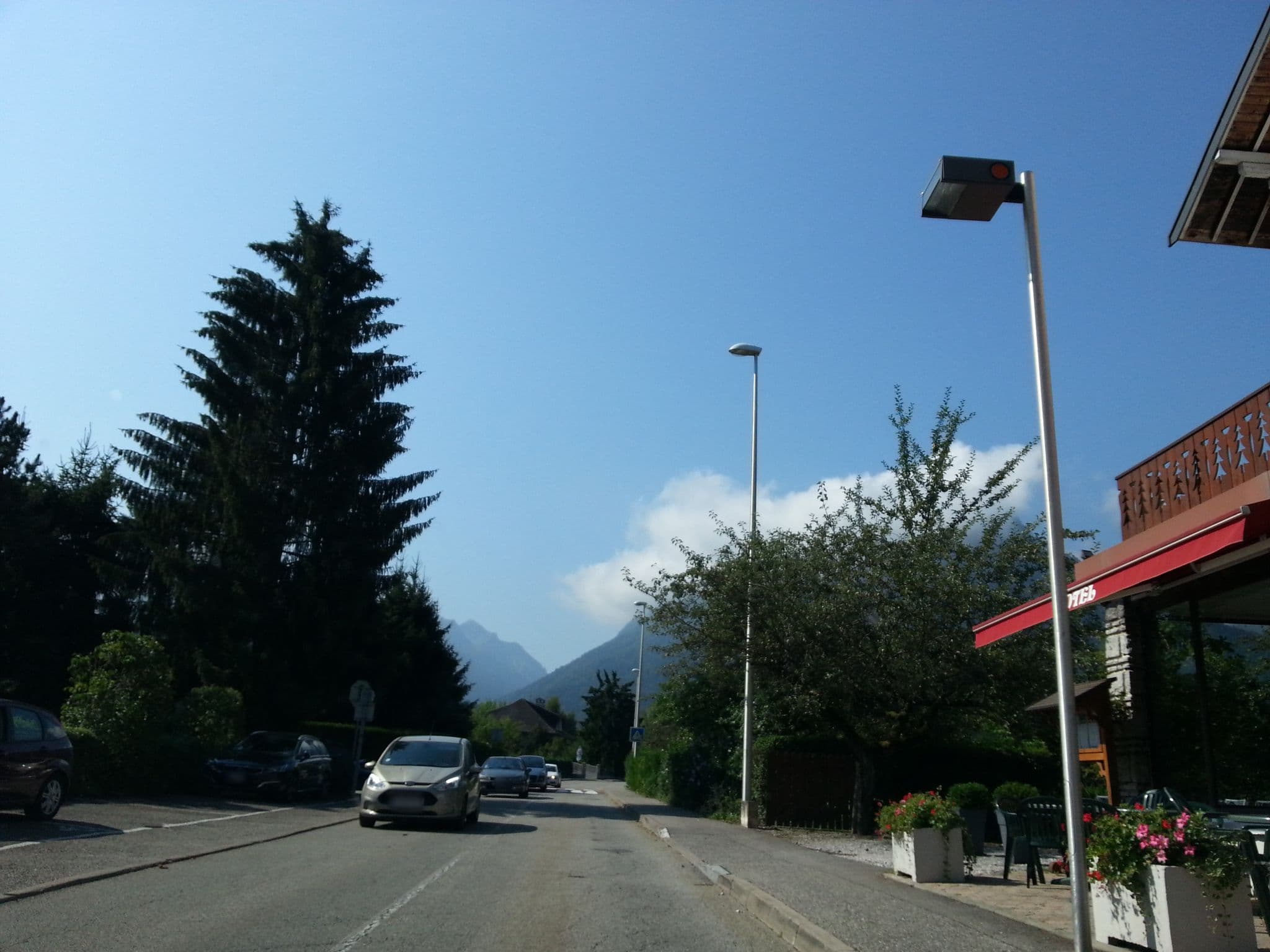 Street view near Hôtel Arcalod, Doussard — © it_s_so_funny (CC BY-SA · Mapillary)