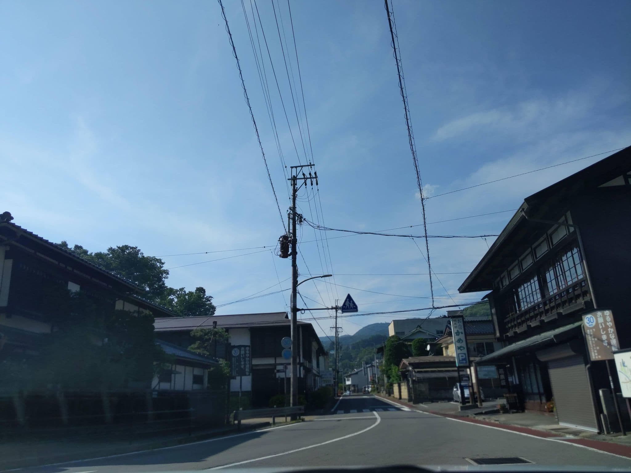 Street view near 御宿まるや, Shimosuwa — © komoronokaze (CC BY-SA · Mapillary)