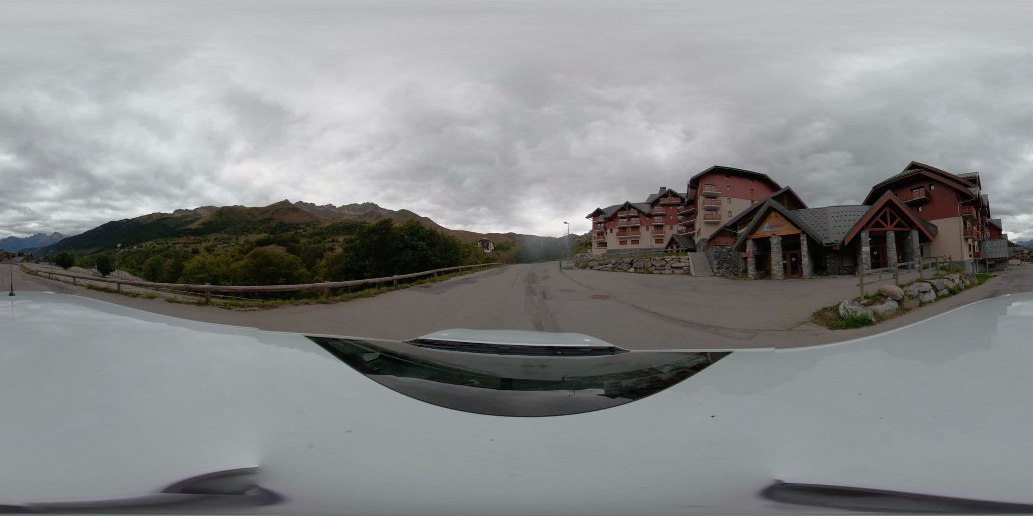 Street view near Goélia Le Rond Point des Pistes, Saint-Rémy-de-Maurienne — © serfim_cit_y (CC BY-SA · Mapillary)