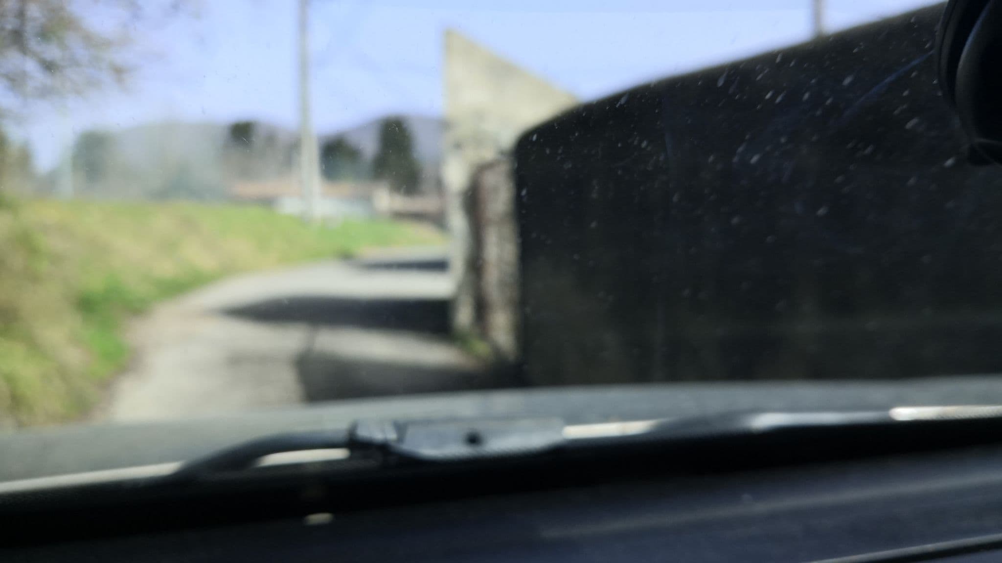 Street view near Domaine Provençal, Dieulefit — © hedaide (CC BY-SA · Mapillary)