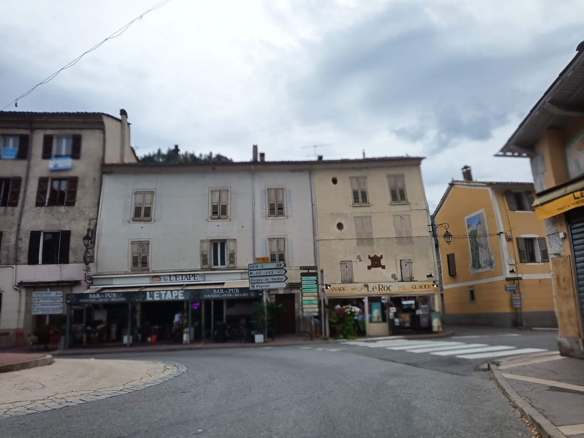 Street view near Grand Hotel du Levant, Annot — © connermacleod69 (CC BY-SA · Mapillary)
