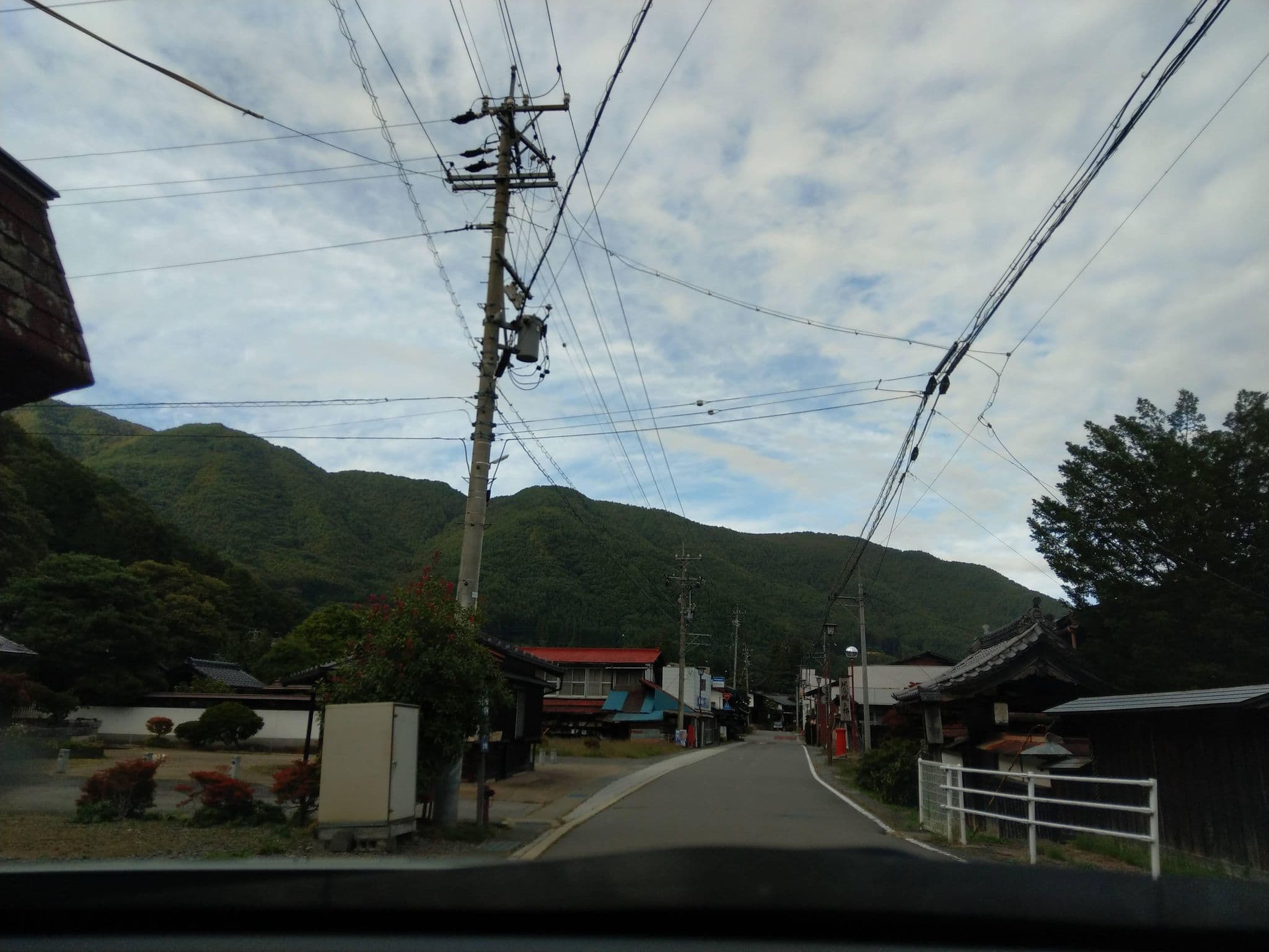 Street view near 本亭旅館, Nagawa — © komoronokaze (CC BY-SA · Mapillary)