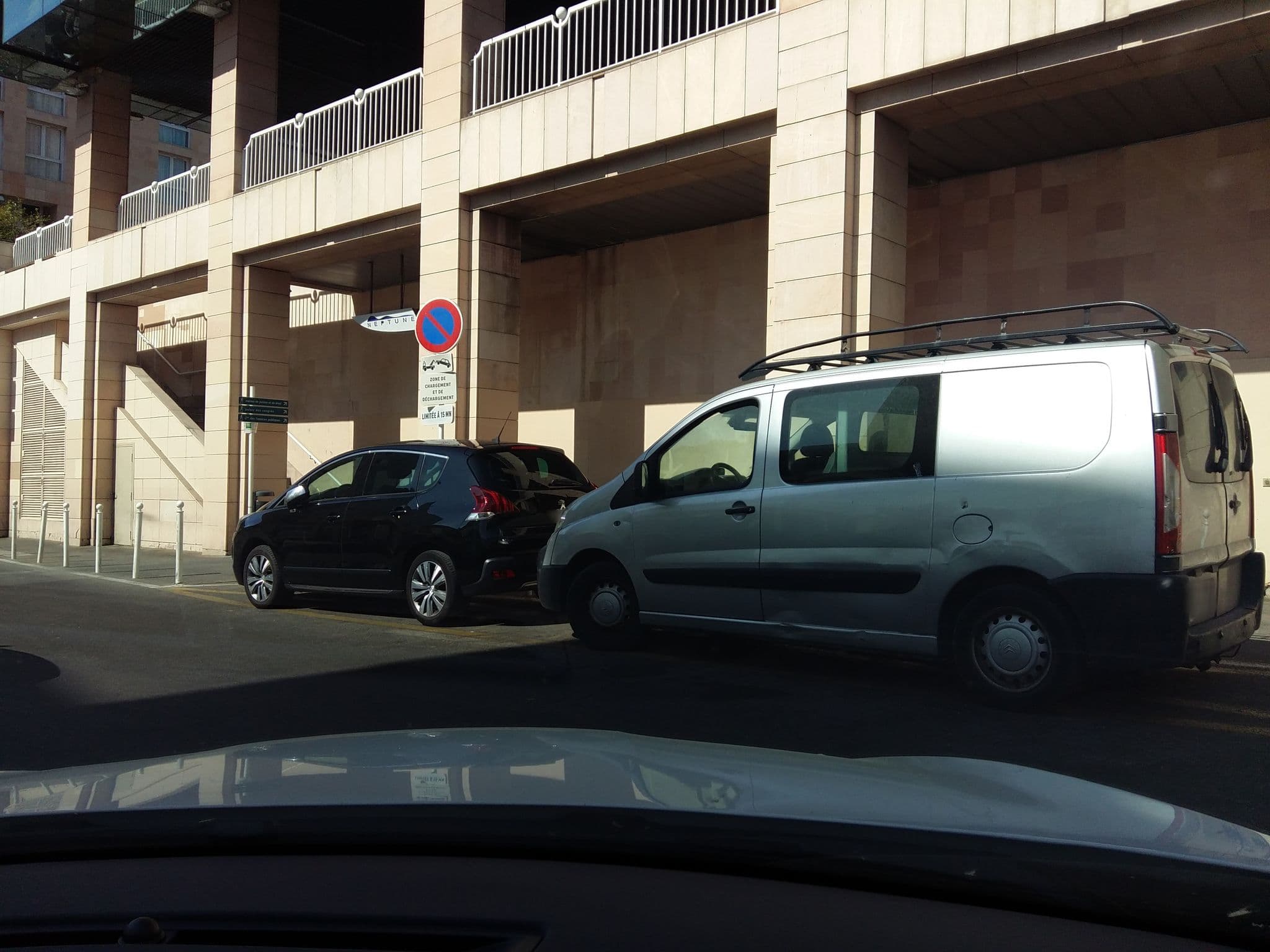 Street view near Ibis Styles Toulon centre congrès, Toulon — © zimmy (CC BY-SA · Mapillary)