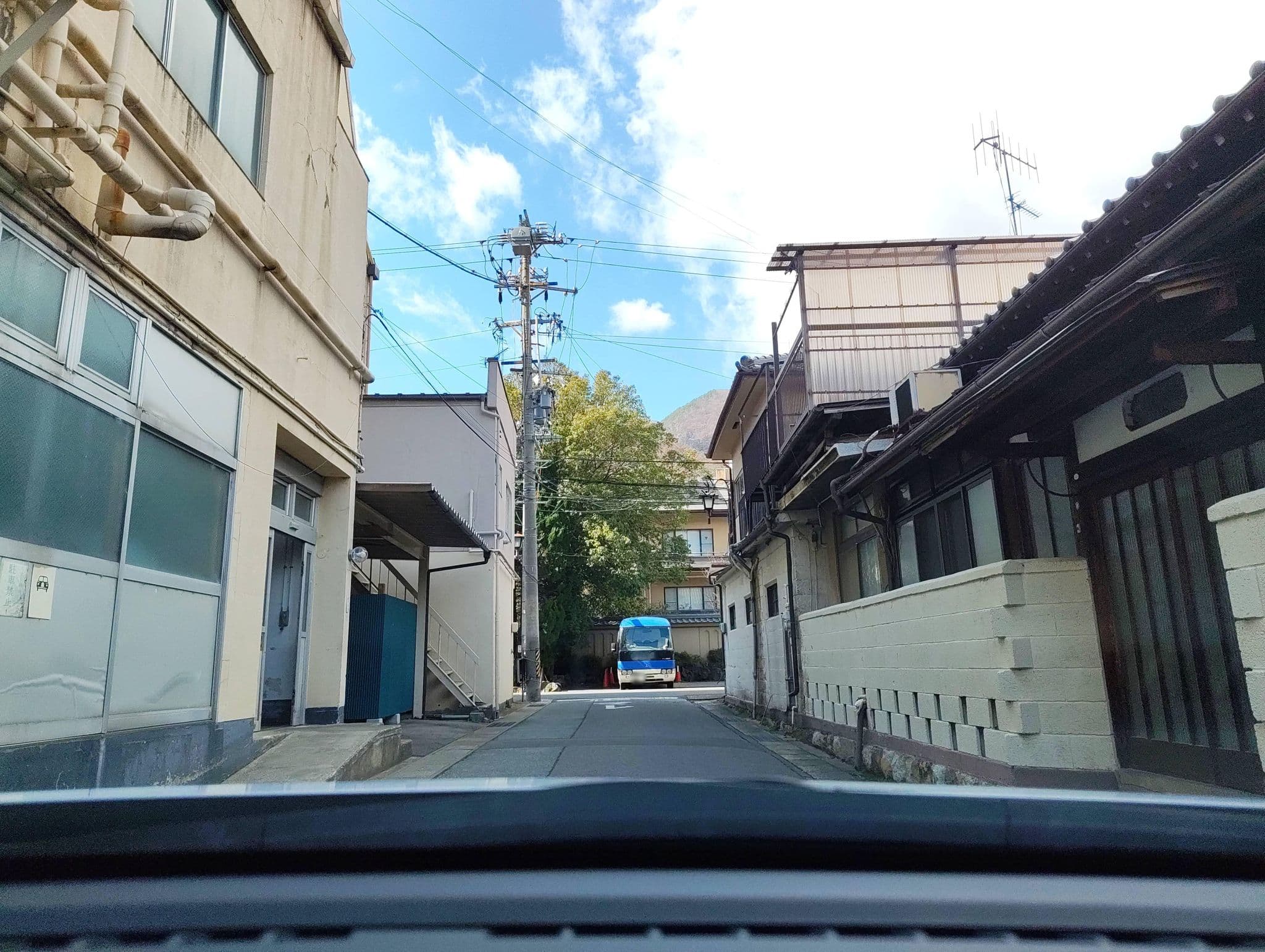 Street view near リバーサイド上田館, Sakaki — © komoronokaze (CC BY-SA · Mapillary)