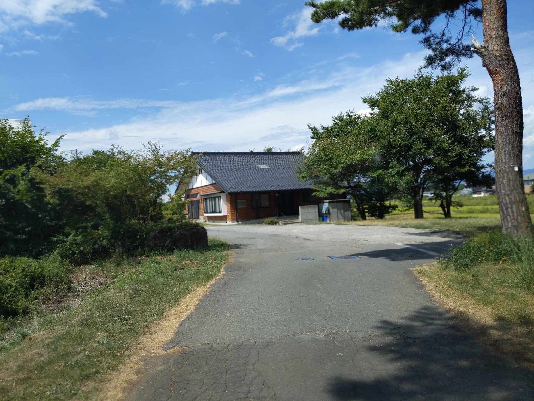 Street view near きく坊, Kamimaruko — © komoronokaze (CC BY-SA · Mapillary)