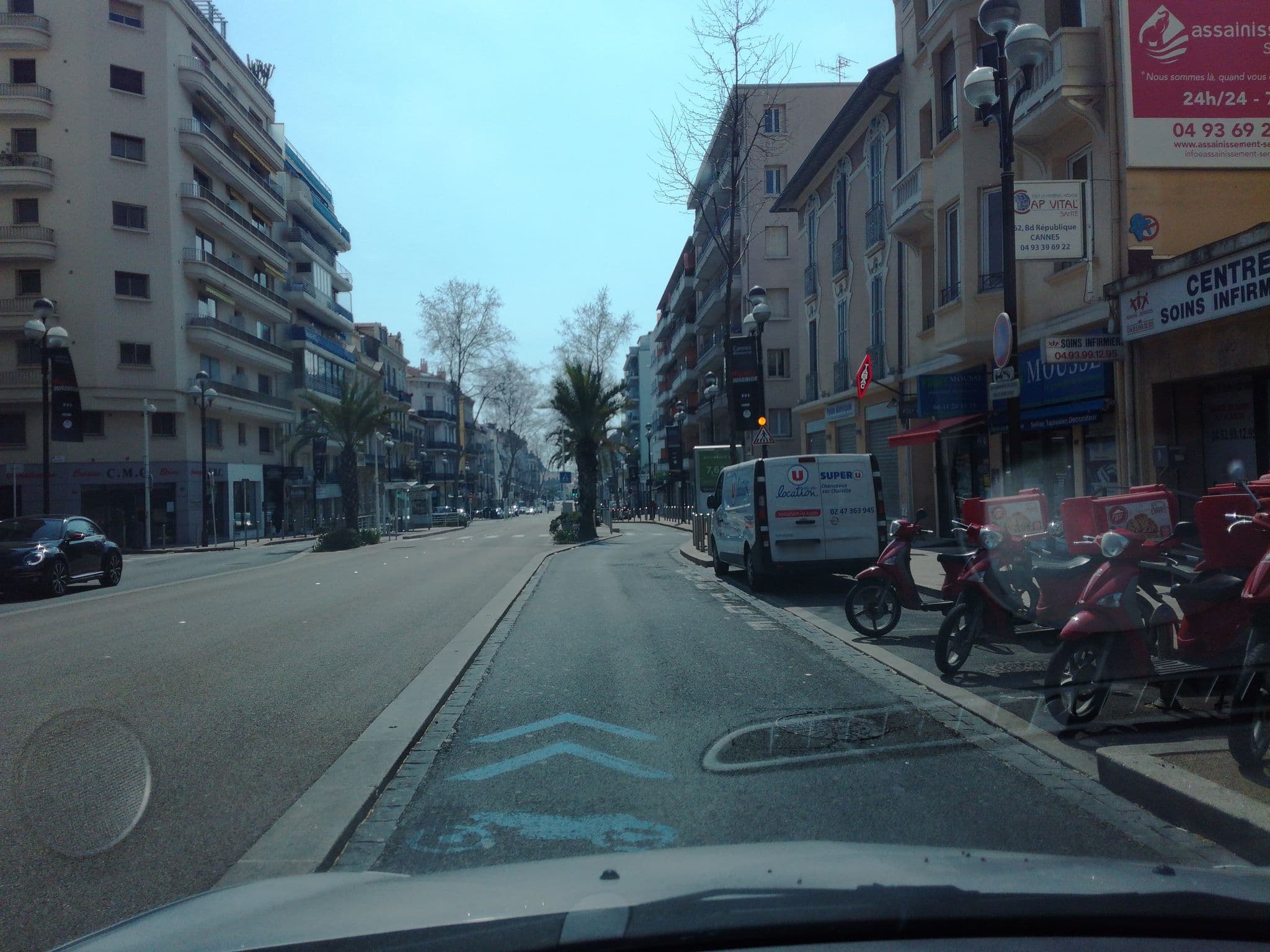 Street view near Suite Novotel, Cannes — © baptistemm (CC BY-SA · Mapillary)
