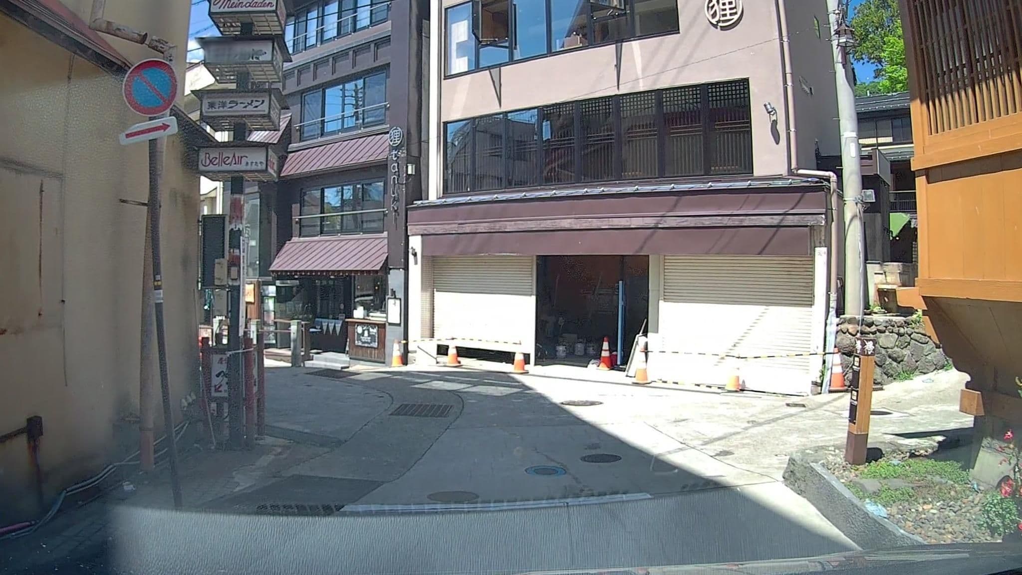Street view near 常盤屋旅館, Kamikijima — © mzaki (CC BY-SA · Mapillary)