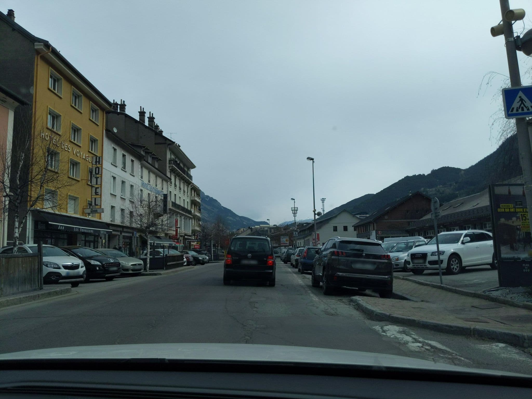 Street view near Hôtel des Voyageurs, Modane — © alexmodesto73 (CC BY-SA · Mapillary)