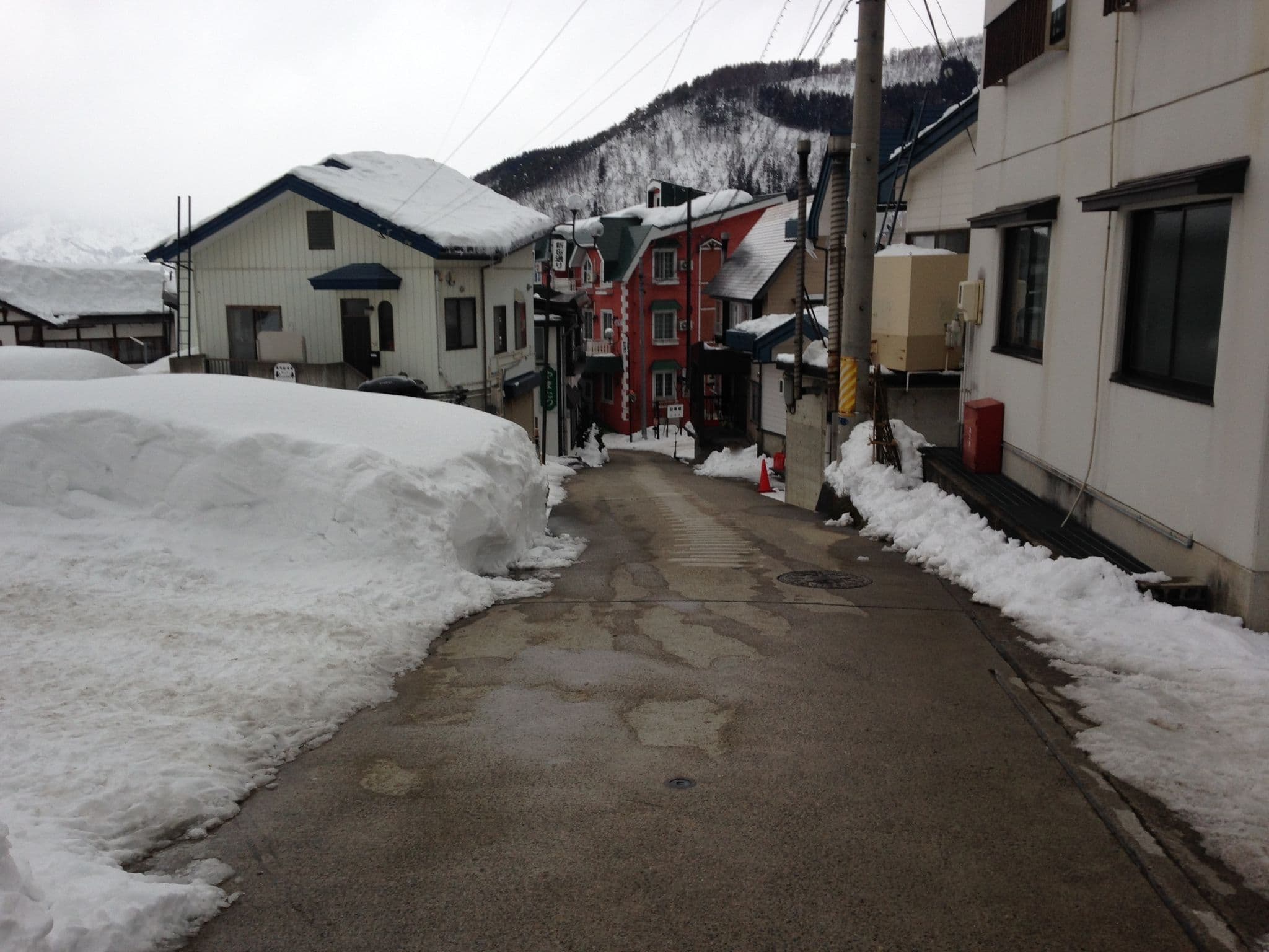Street view near Resort Inn Toemu  リゾートイントーエム, Kamikijima — © neasch (CC BY-SA · Mapillary)