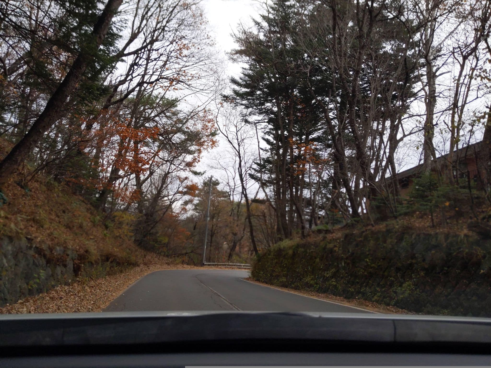 Street view near 城北信用金庫軽井沢遊心荘, Karuizawa — © komoronokaze (CC BY-SA · Mapillary)