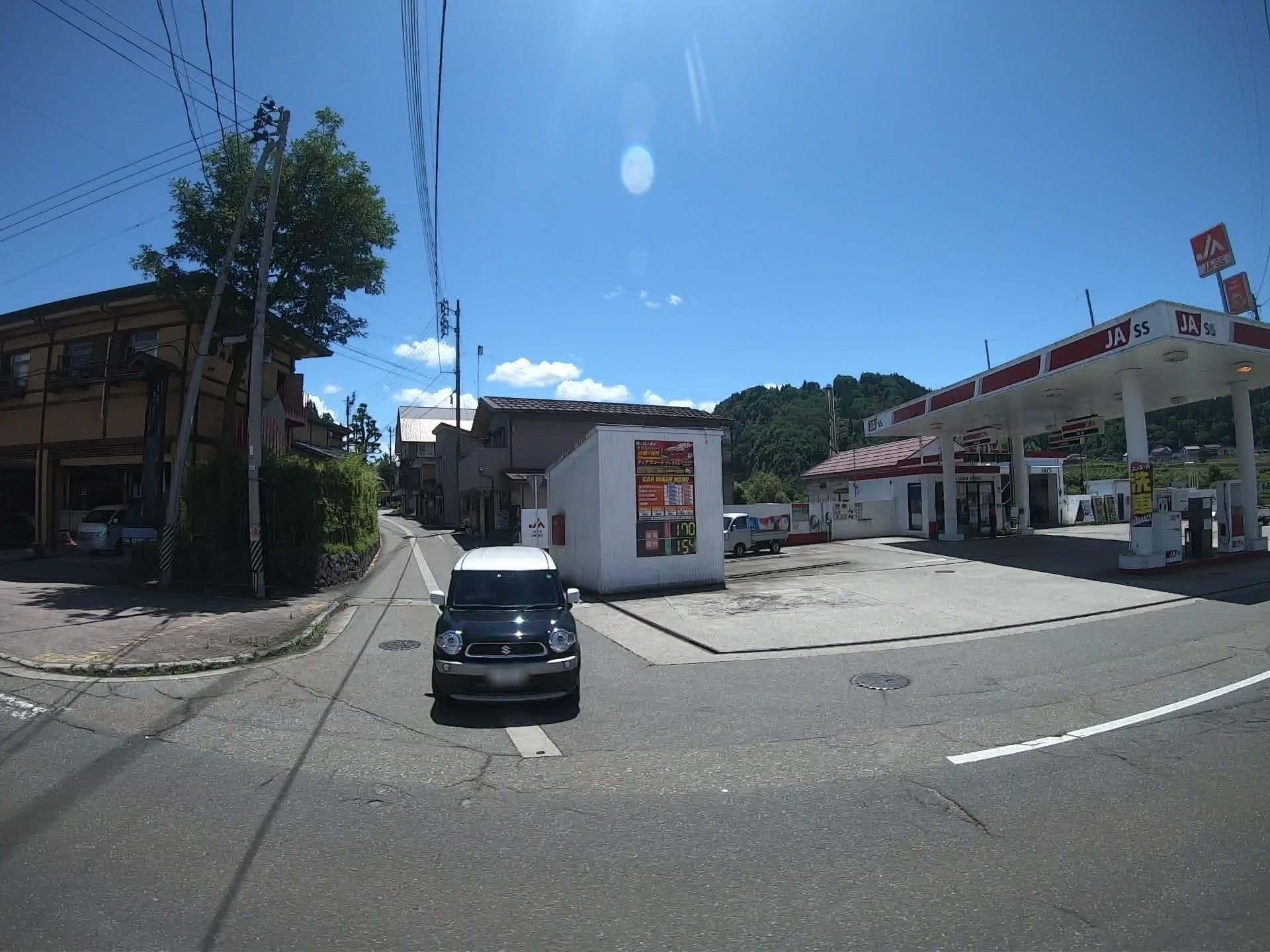 Street view near 綿屋旅館, Ōwarino — © ribbon (CC BY-SA · Mapillary)