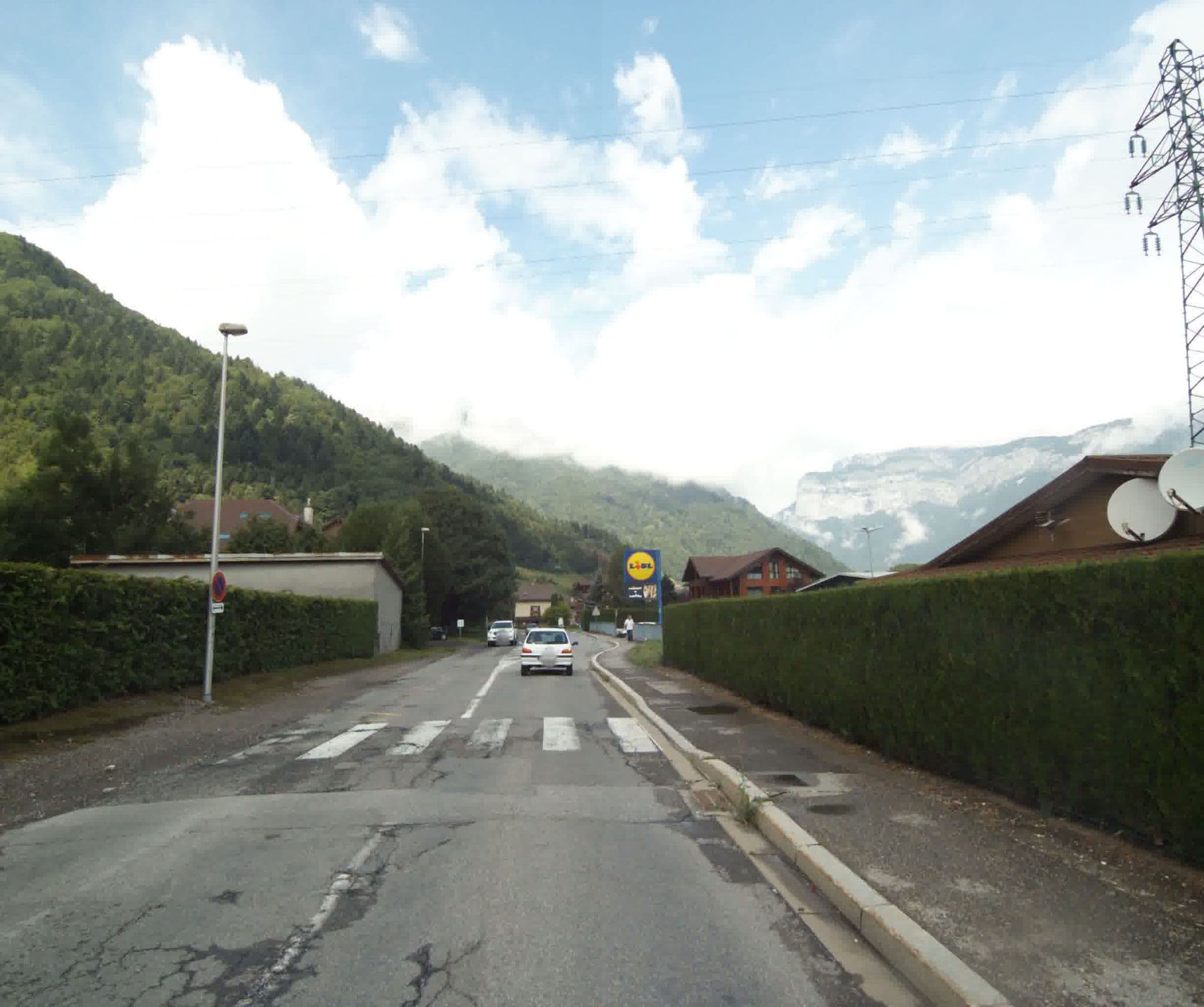 Street view near Fasthôtel, Thônes — © sogefi (CC BY-SA · Mapillary)