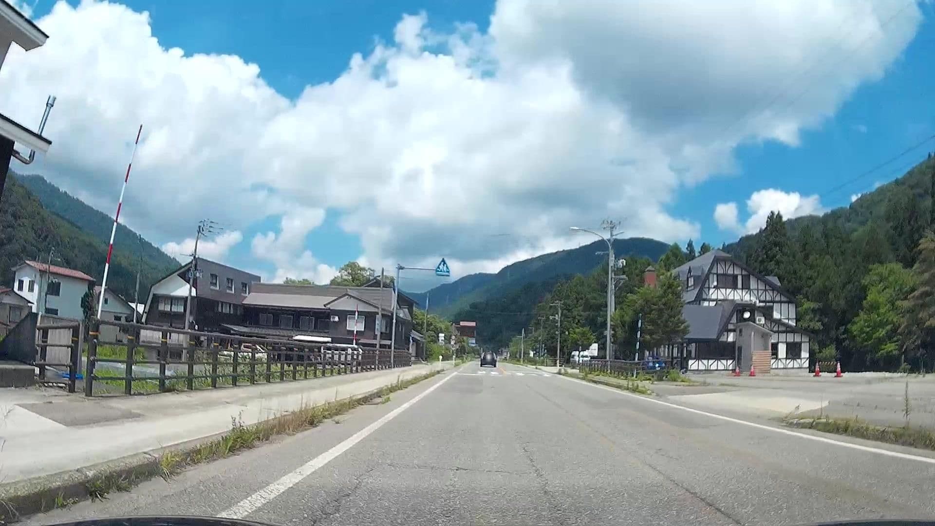 Street view near 和田ロッヂ, Ōwarino — © caesium (CC BY-SA · Mapillary)