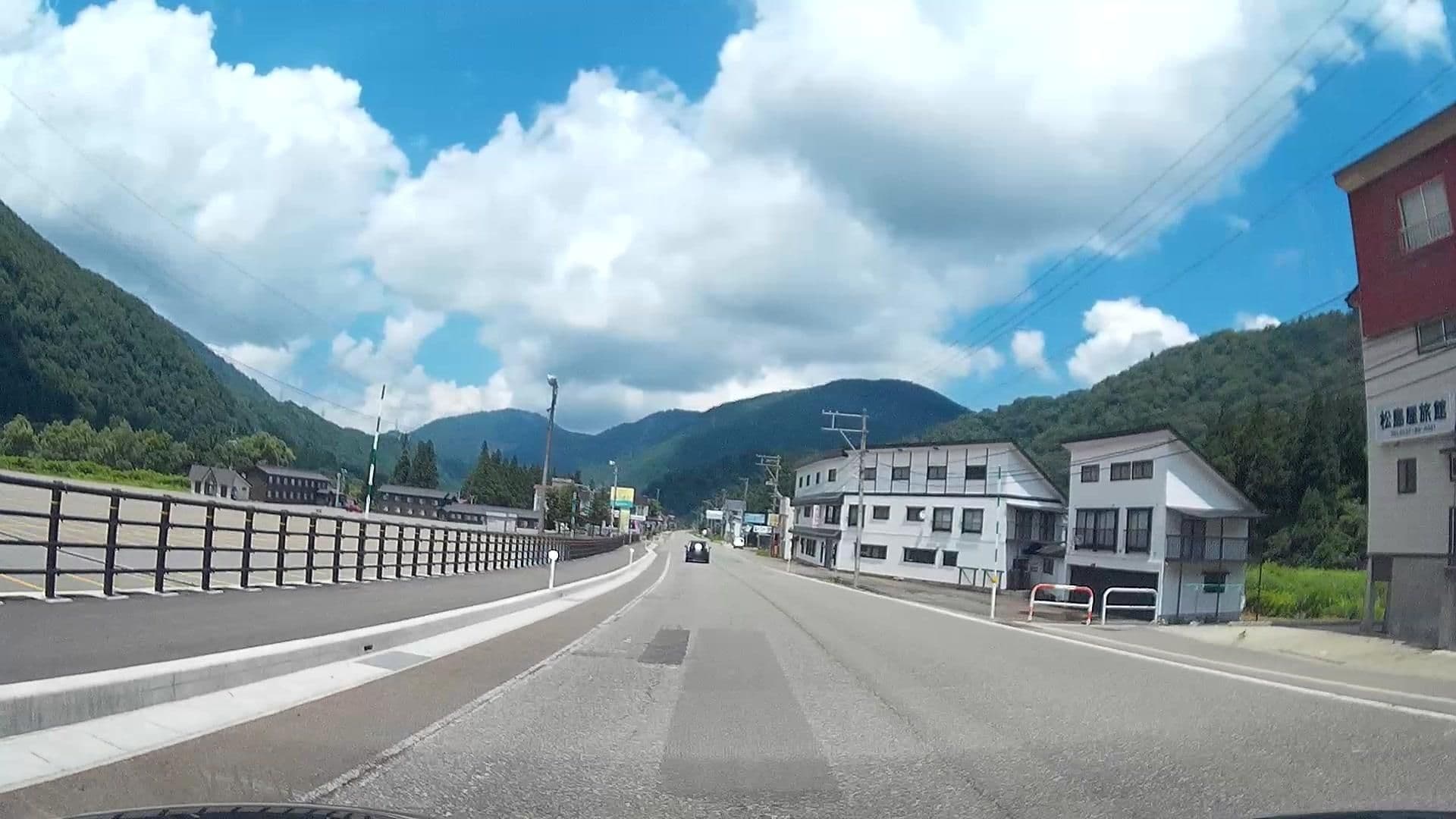 Street view near 松屋旅館, Ōwarino — © caesium (CC BY-SA · Mapillary)