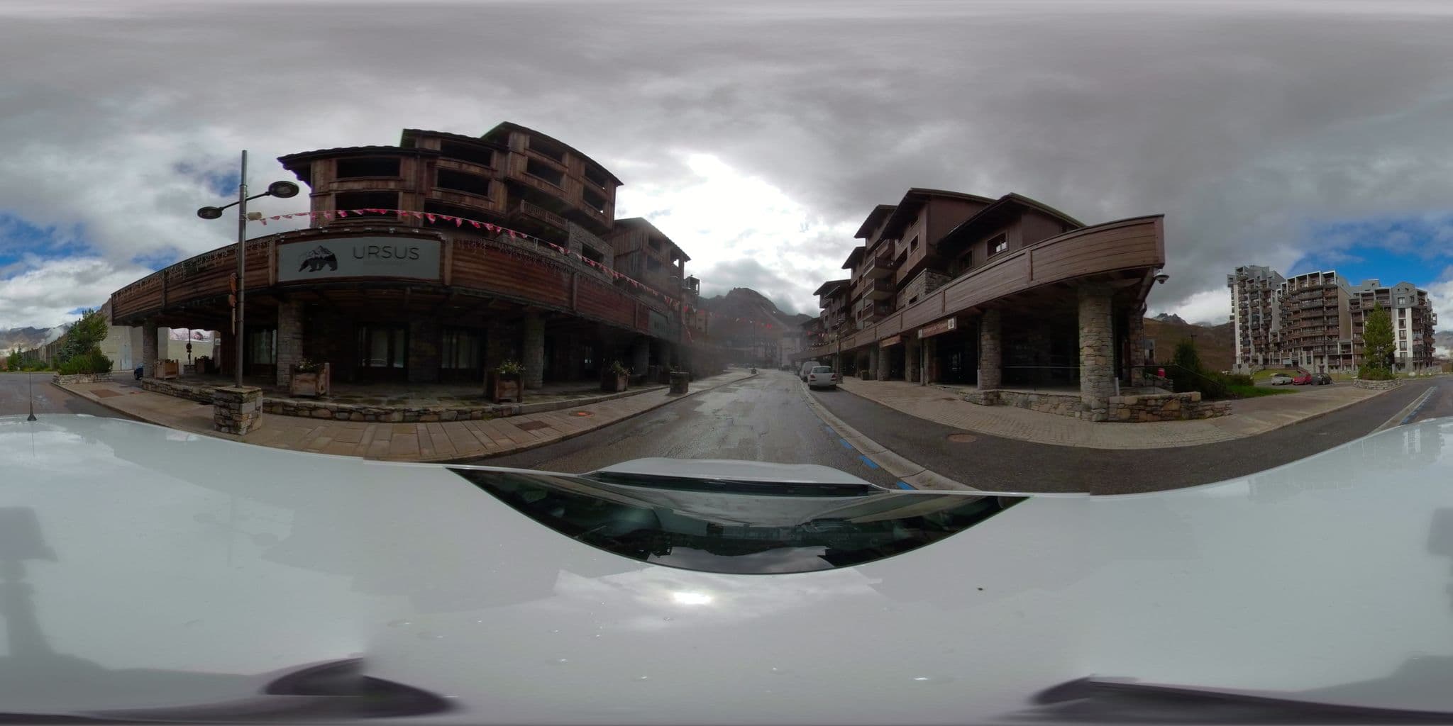 Street view near Hôtel Les Suites, Tignes — © serfim_cit_y (CC BY-SA · Mapillary)