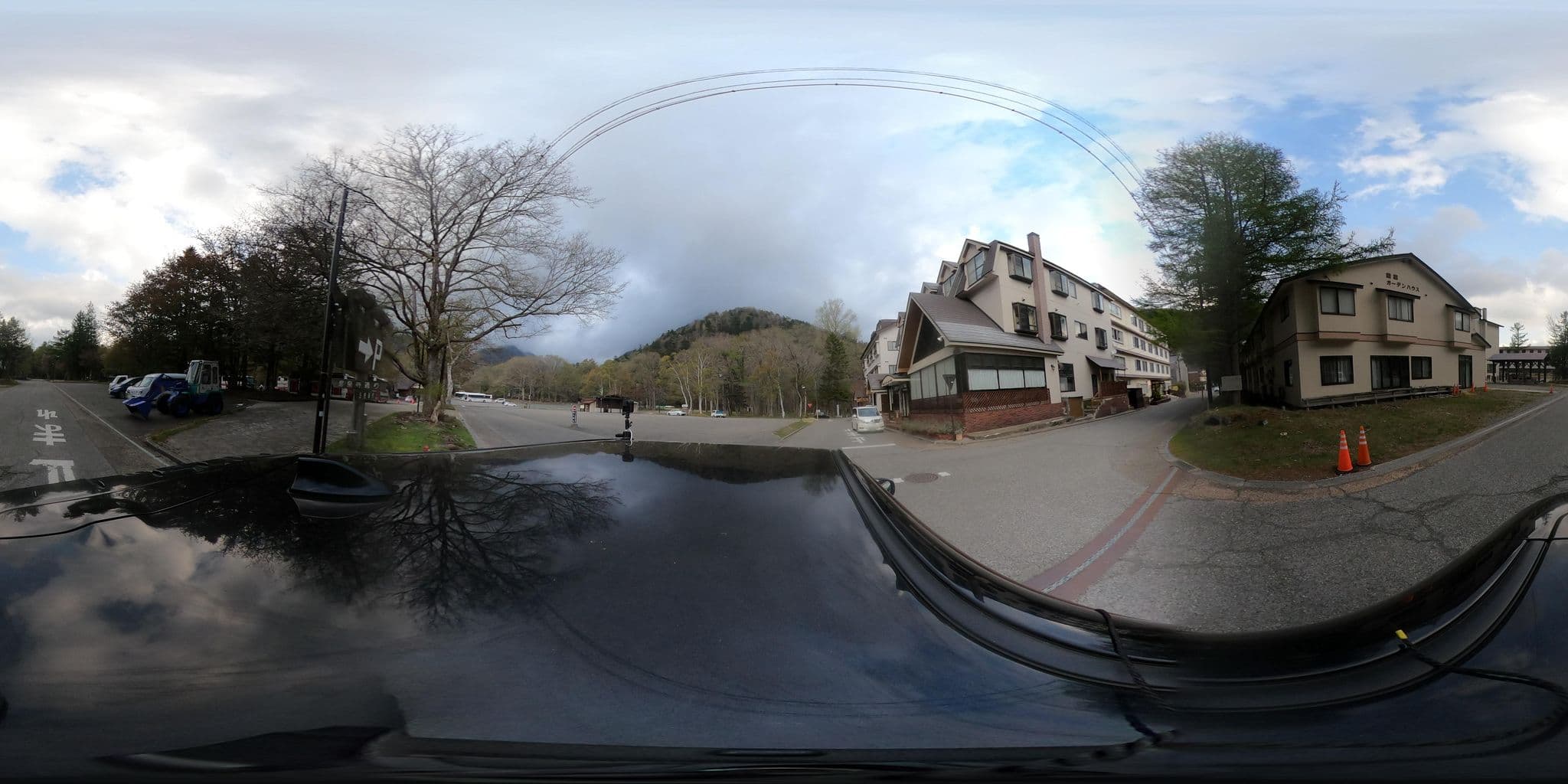Street view near 奥日光パークロッジ深山, Katashina — © Julius_MElle (CC BY-SA · Mapillary)