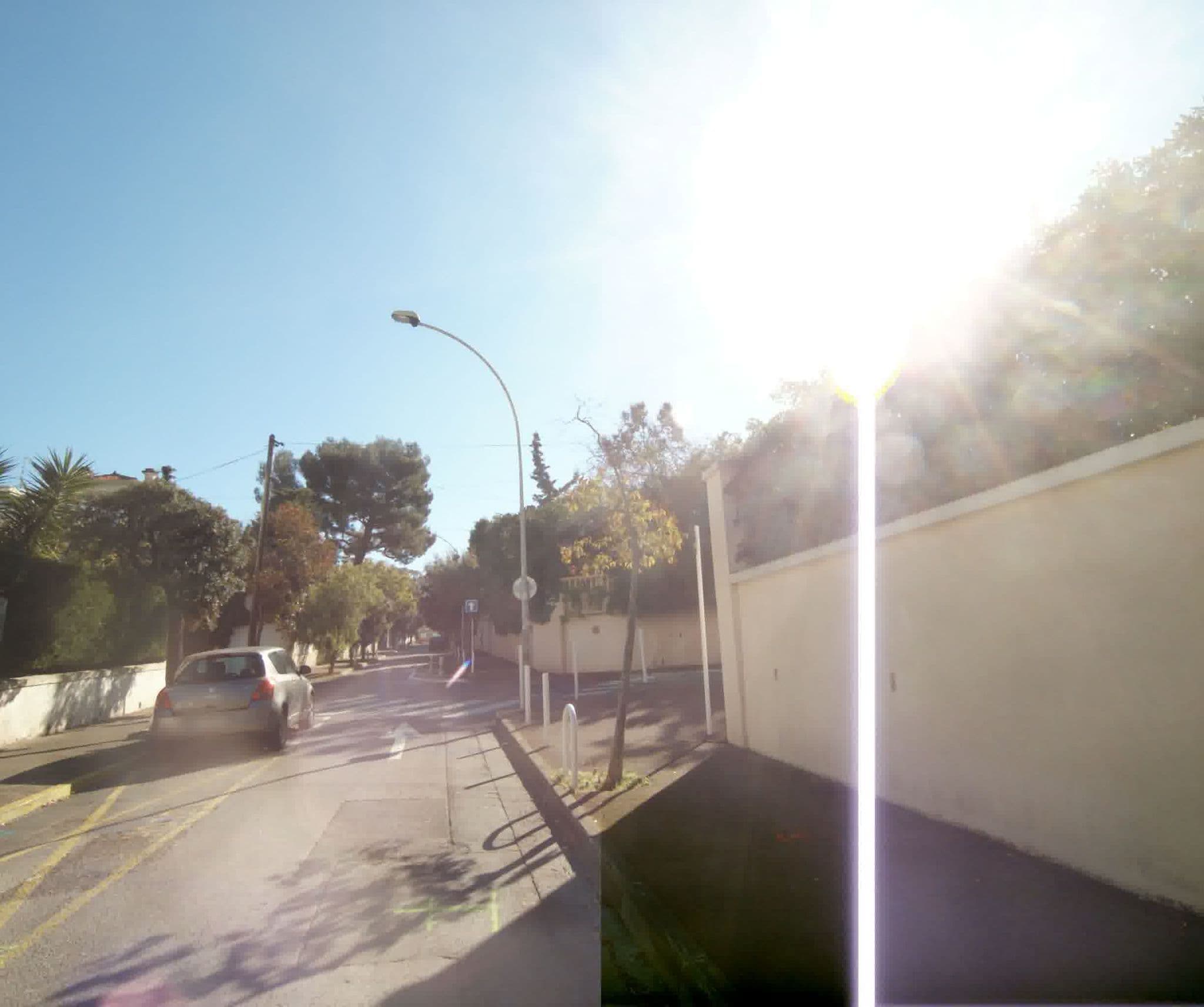 Street view near Hôtel Émeraude, Juan-les-Pins — © sogefi (CC BY-SA · Mapillary)