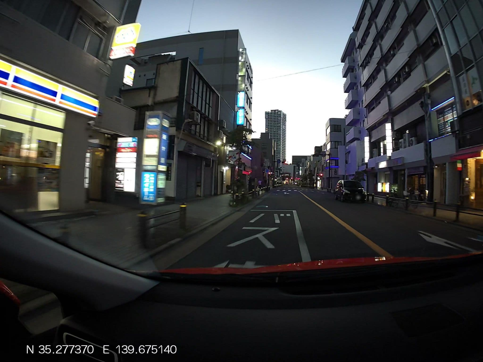 Street view near カプセルホテル&サウナ・サウナトーホー, Yokosuka — © mitz (CC BY-SA · Mapillary)