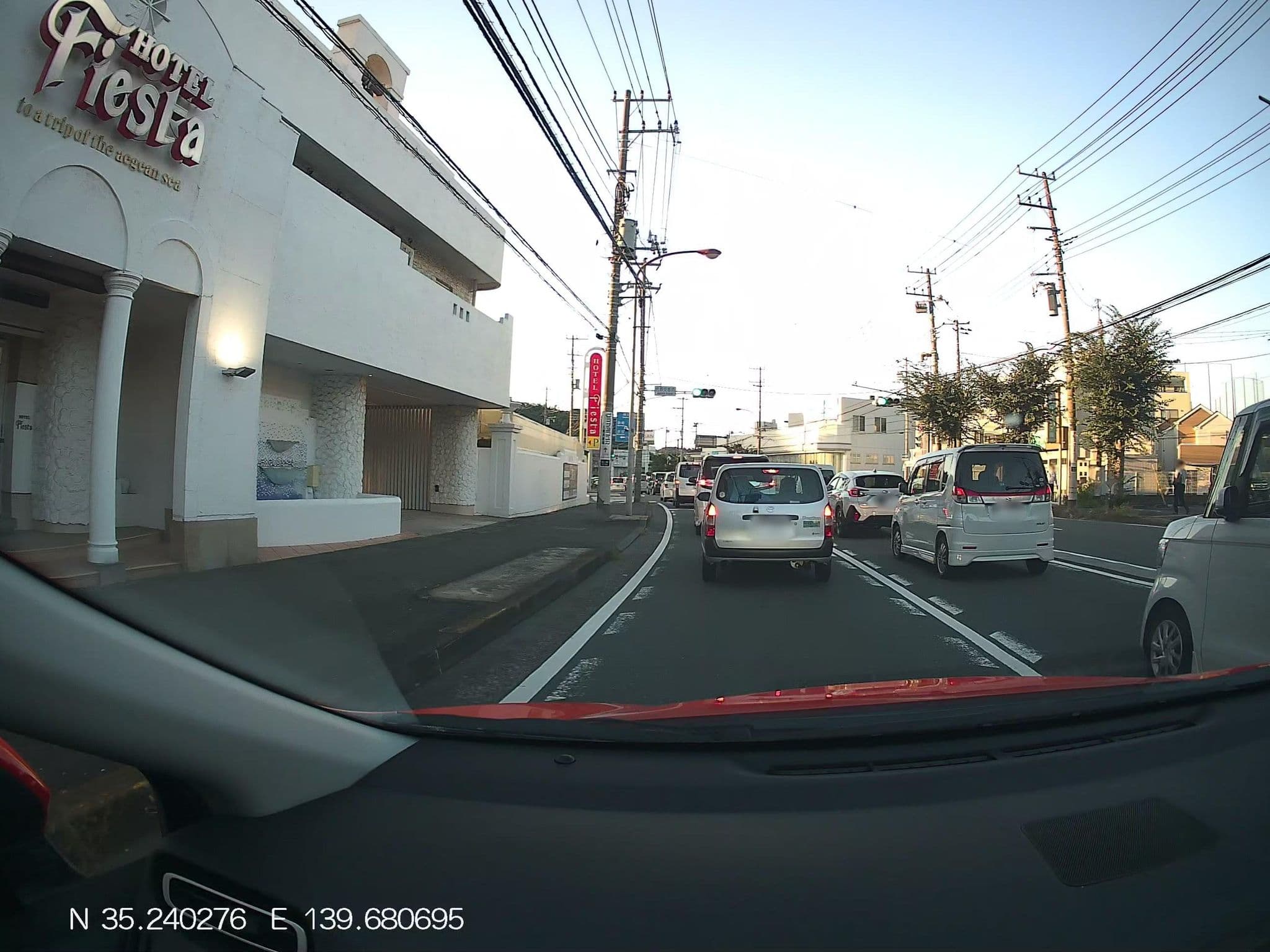 Street view near HOTEL Fiesta, Kurihama — © mitz (CC BY-SA · Mapillary)