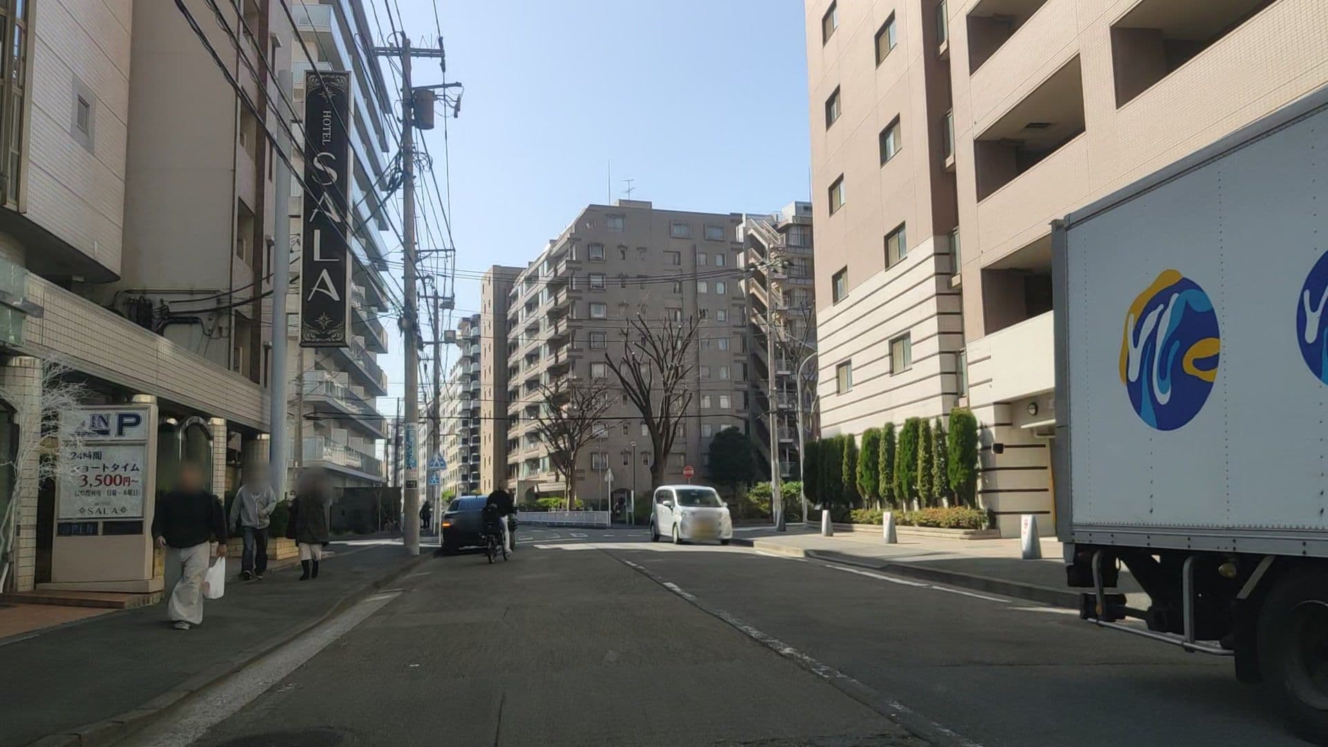 Street view near ホテルサーラ, Kikuna — © drivephotograph (CC BY-SA · Mapillary)