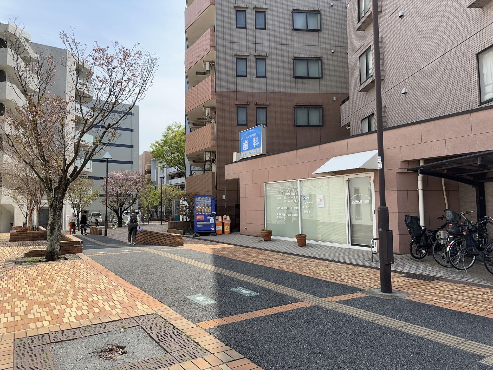Street view near kendoo, Azamino — © wdolphin (CC BY-SA · Mapillary)