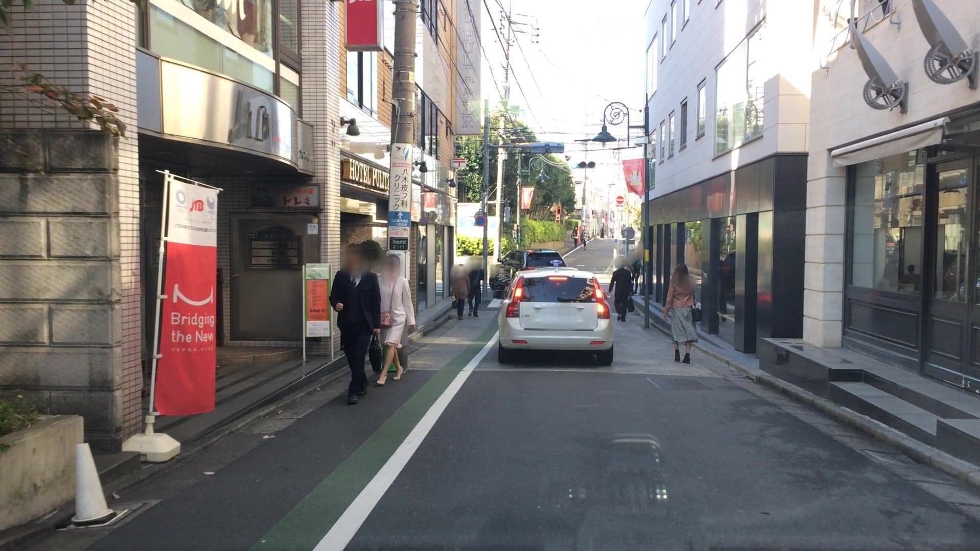 Street view near Hotel Pulitzer, Jiyūgaoka — © lvl5 (CC BY-SA · Mapillary)
