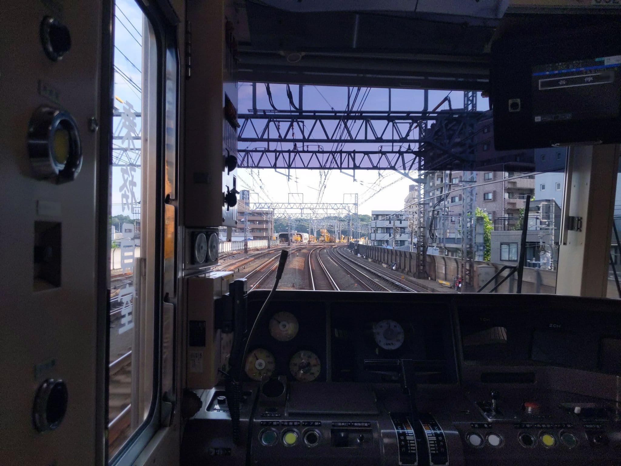 Street view near 川崎グリーンプラザホテル, Den’enchōfu — © gwalker7 (CC BY-SA · Mapillary)