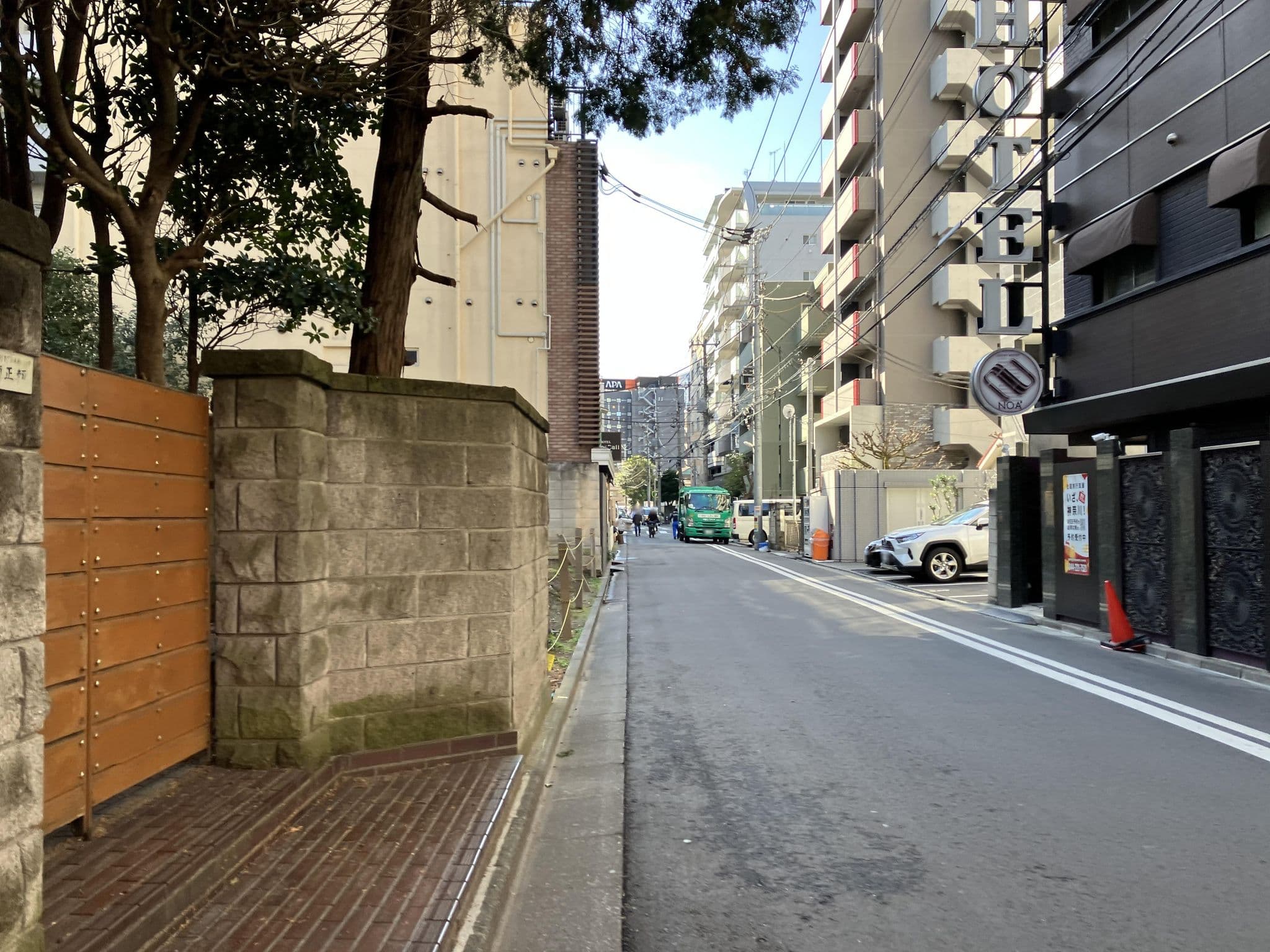 Street view near Hotel NOANOA, Kawasaki — © Zaneo (CC BY-SA · Mapillary)
