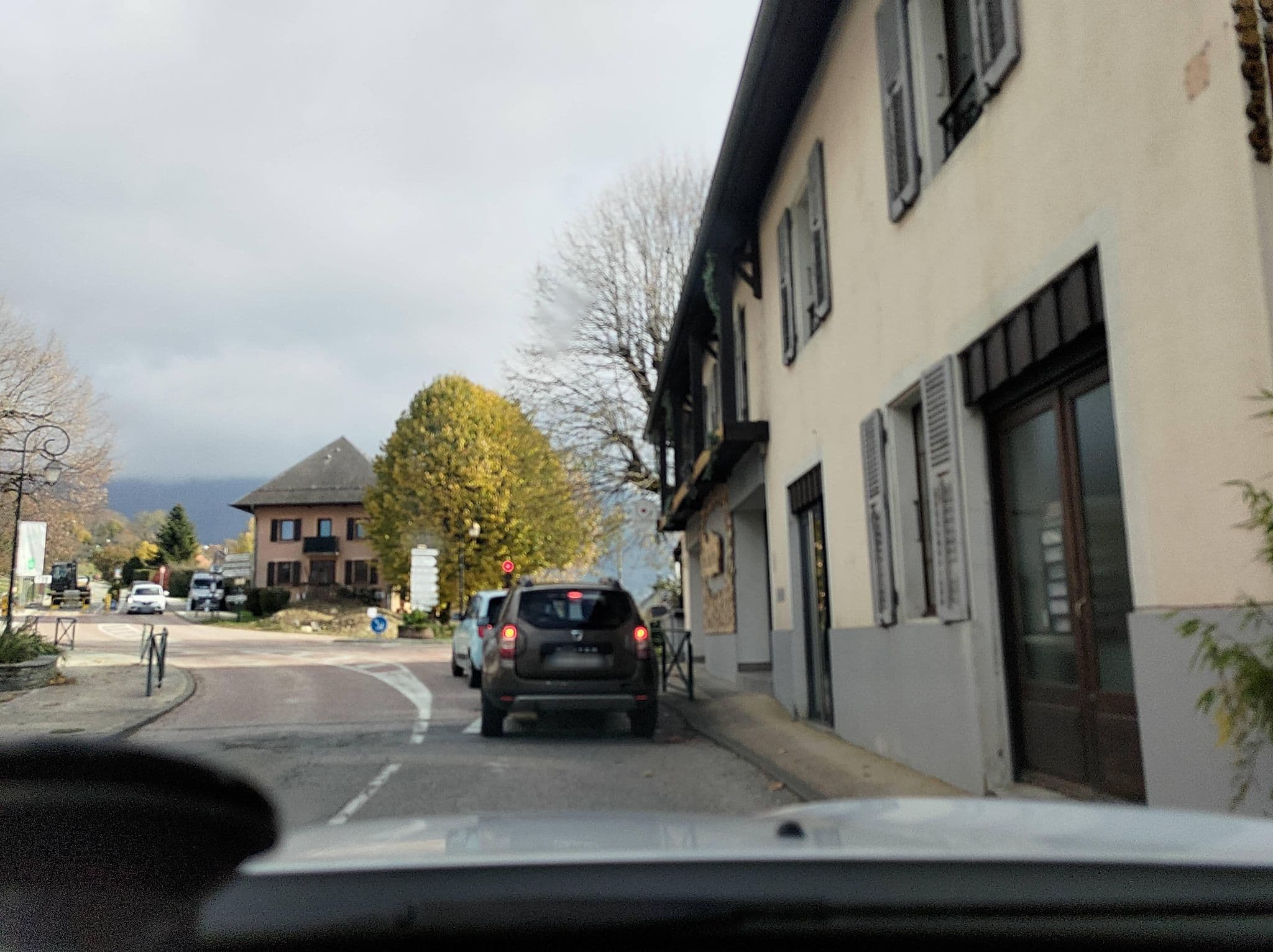 Street view near Le Saint-Jean, Barby — © MatthieuF4FNE (CC BY-SA · Mapillary)