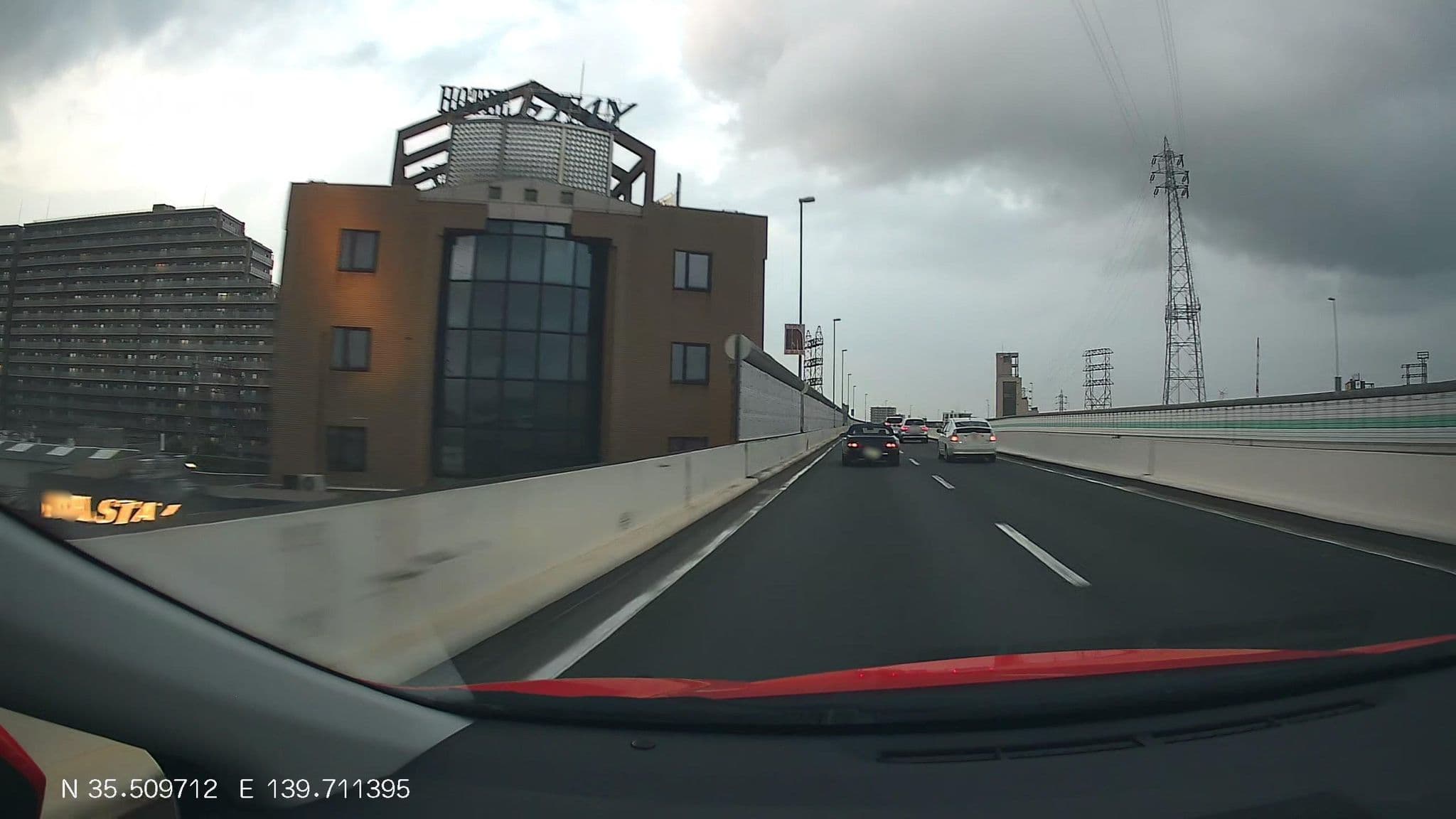 Street view near ホテルステイ川崎, Kawasaki — © mitz (CC BY-SA · Mapillary)
