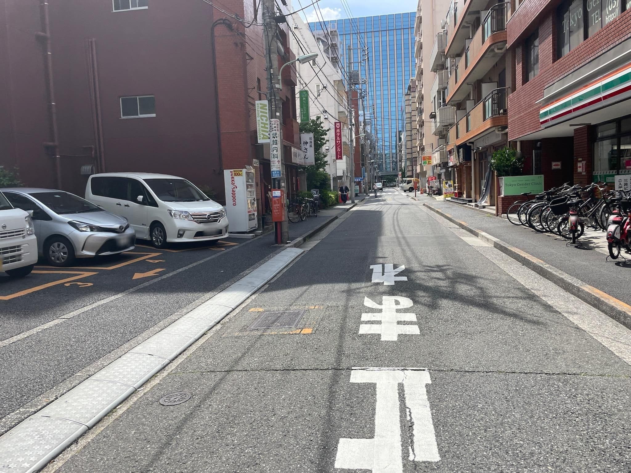 Street view near ホテル サンルートパティオ大森, Minami-ōi — © musashino5 (CC BY-SA · Mapillary)