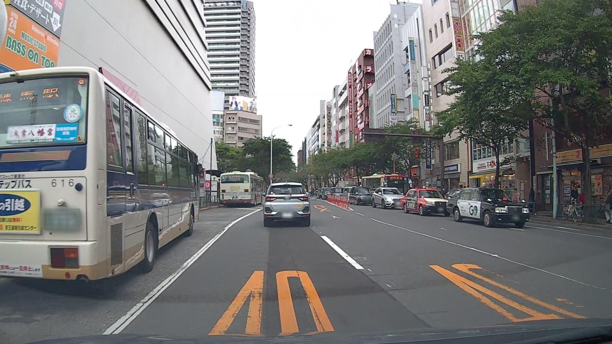 Street view near 中野サンプラザホテル, Nakano — © mzaki (CC BY-SA · Mapillary)