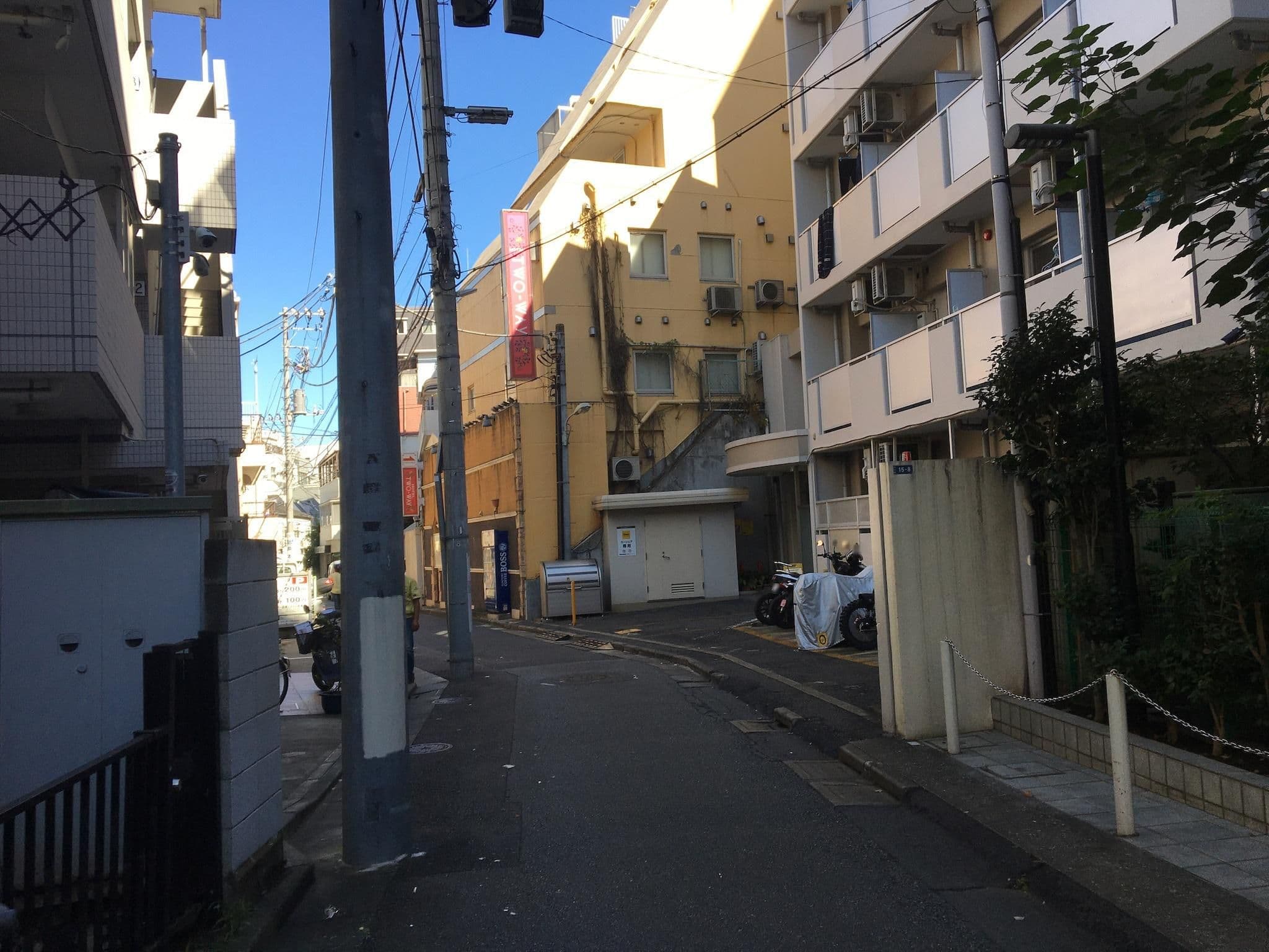 Street view near ホテルツーウェイ, Sakuragaokachō — © musashino5 (CC BY-SA · Mapillary)
