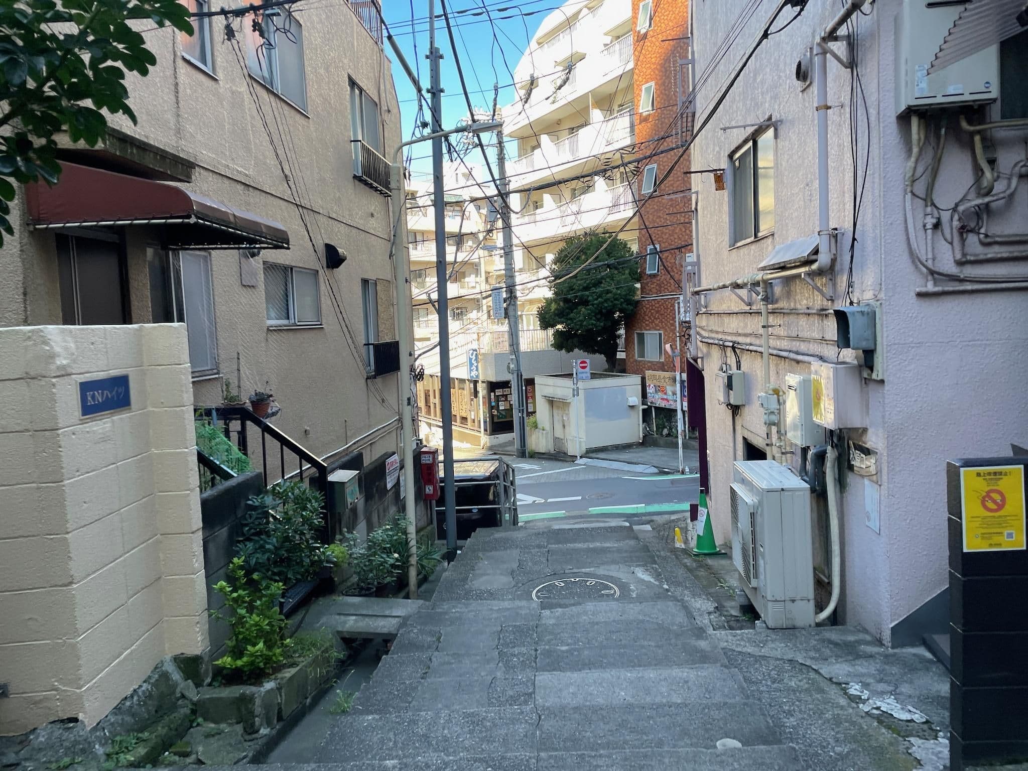 Street view near スイーツホテル ルビー渋谷, Sakuragaokachō — © musashino5 (CC BY-SA · Mapillary)