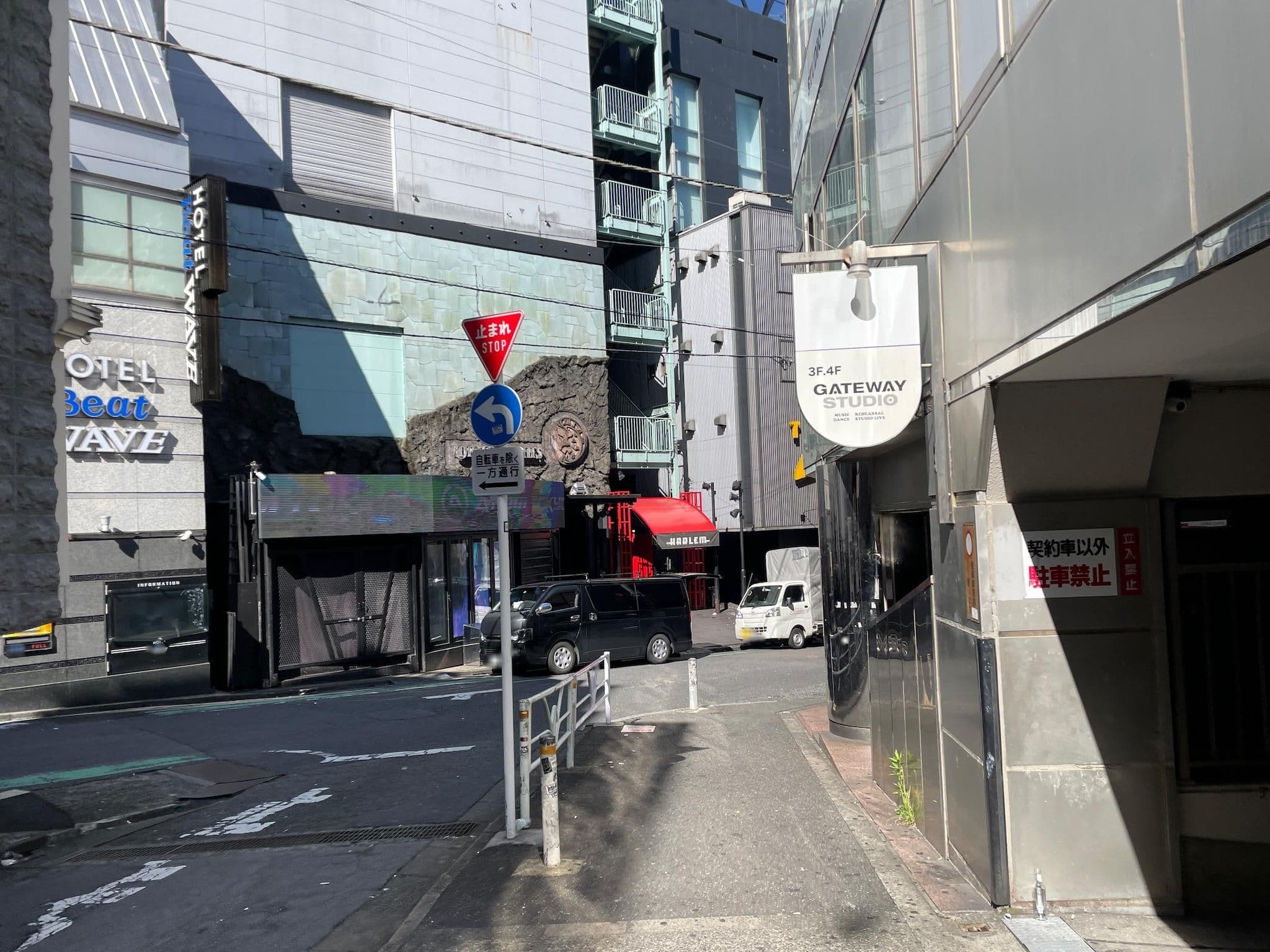 Street view near カリビアンリゾート渋谷, Sakuragaokachō — © musashino5 (CC BY-SA · Mapillary)