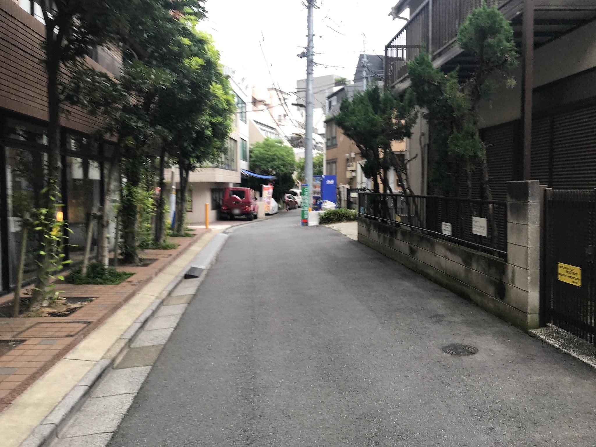 Street view near Hotel Adonis, Minami-aoyama — © musashino5 (CC BY-SA · Mapillary)